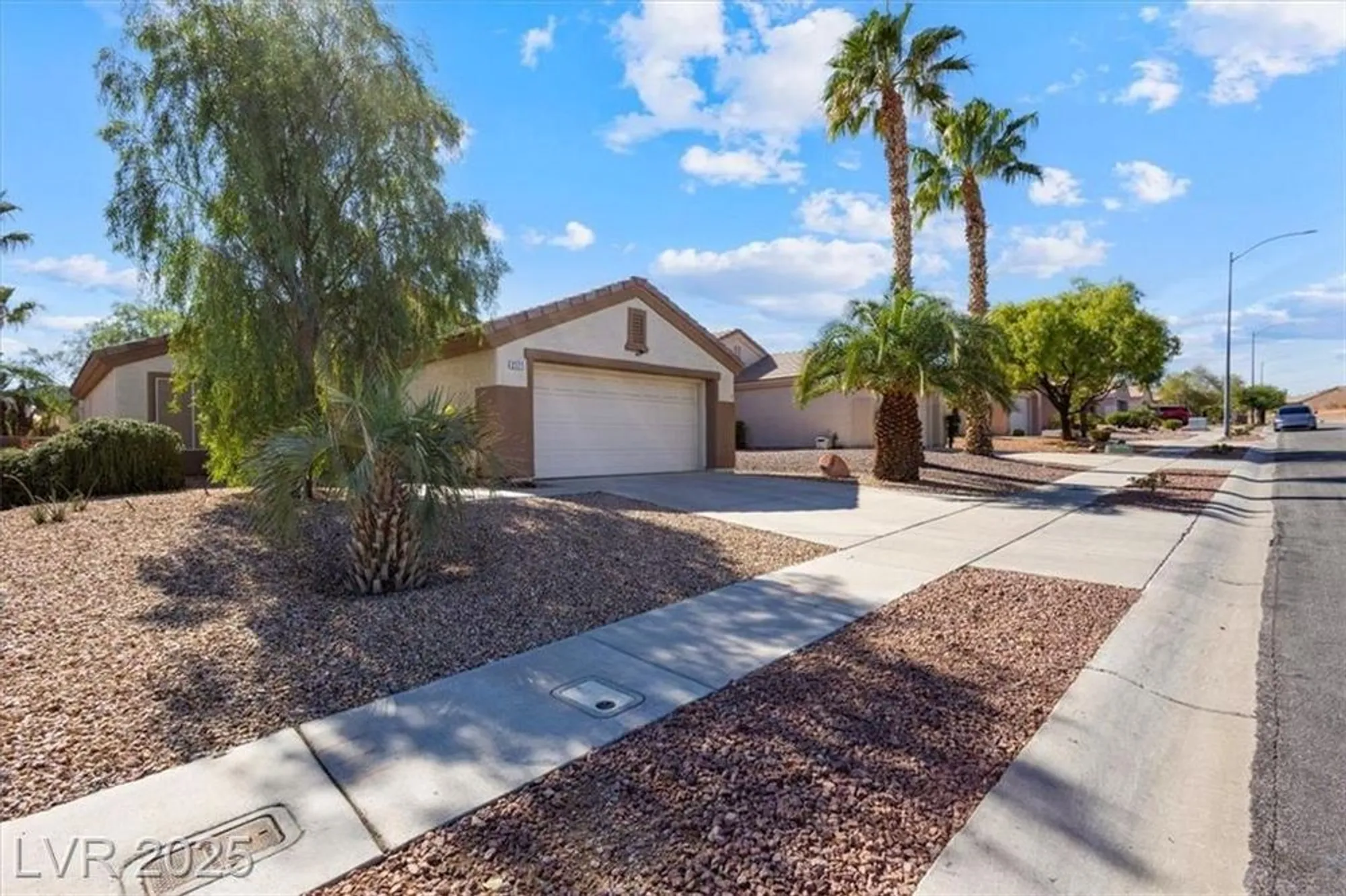 Property Slideshow image 14 of 36 | 2171 high mesa dr, Henderson, NV, 89012