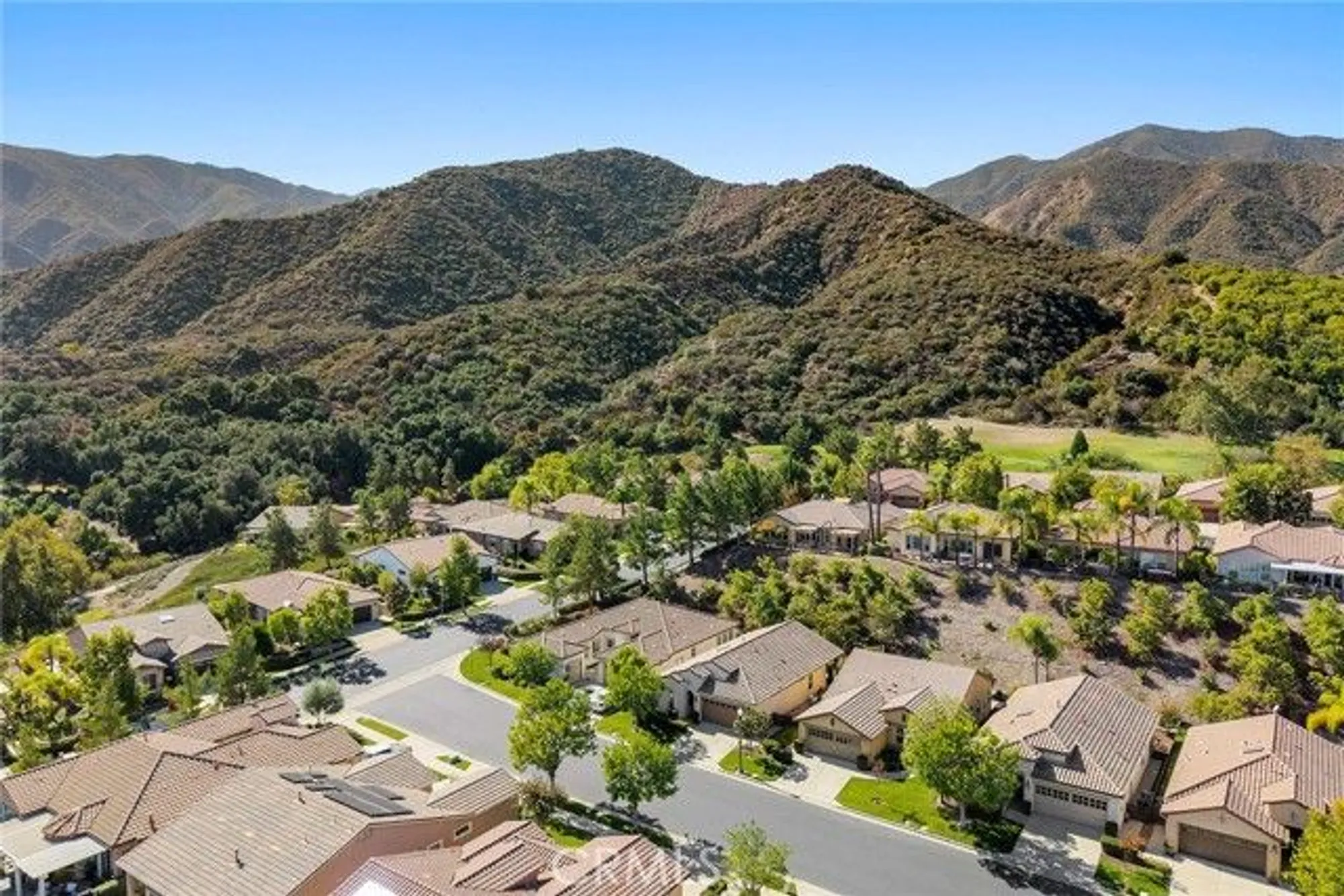 Property Slideshow image 20 of 28 | 24649 hatton ln, Corona, CA, 92883