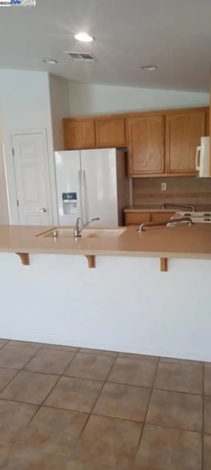 Property Slideshow image 7 of 26 | 308 willow brook way, Rio Vista, CA, 94571