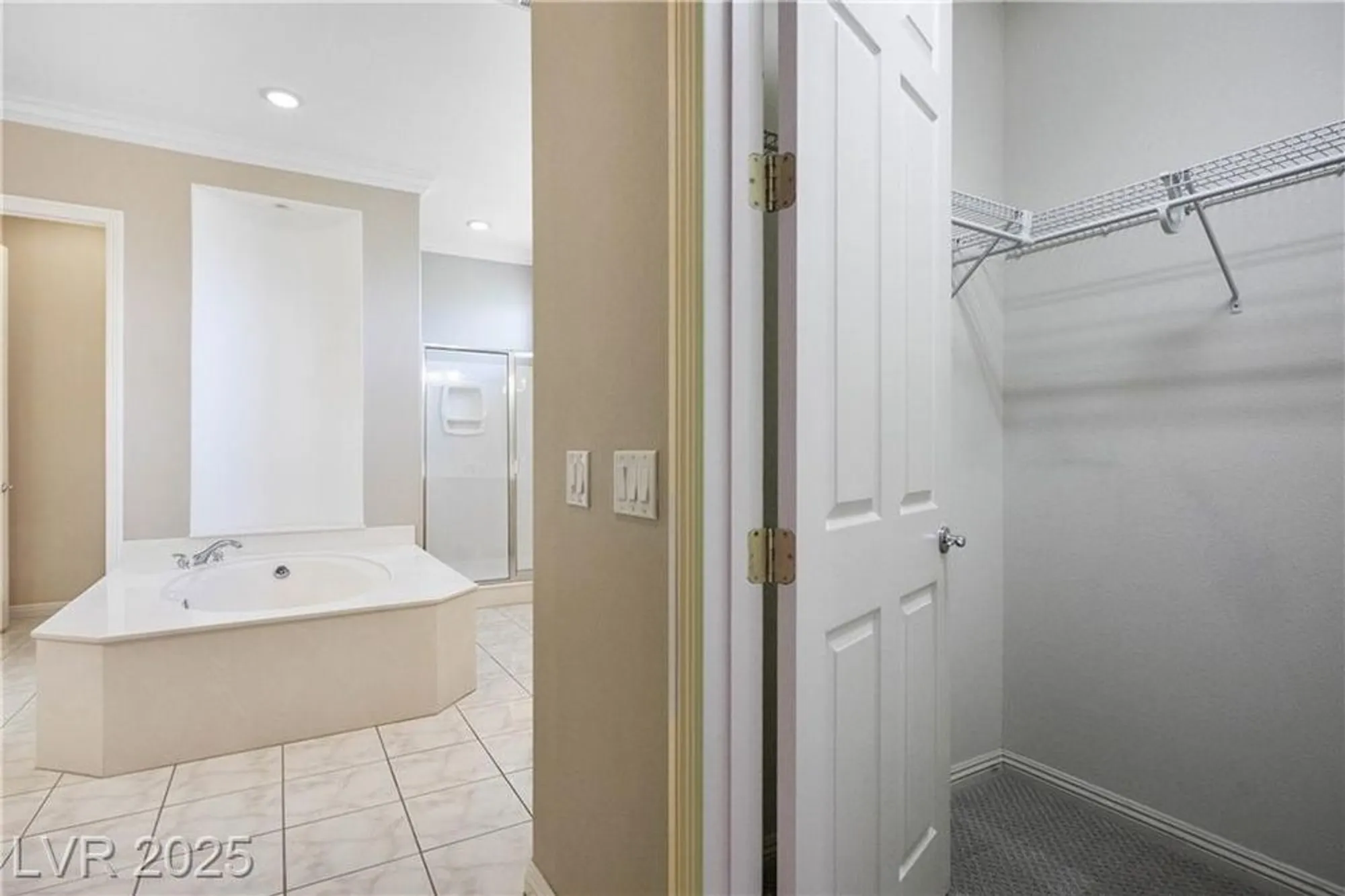 Property Slideshow image 27 of 79 | 10248 andante ct, Las Vegas, NV, 89135