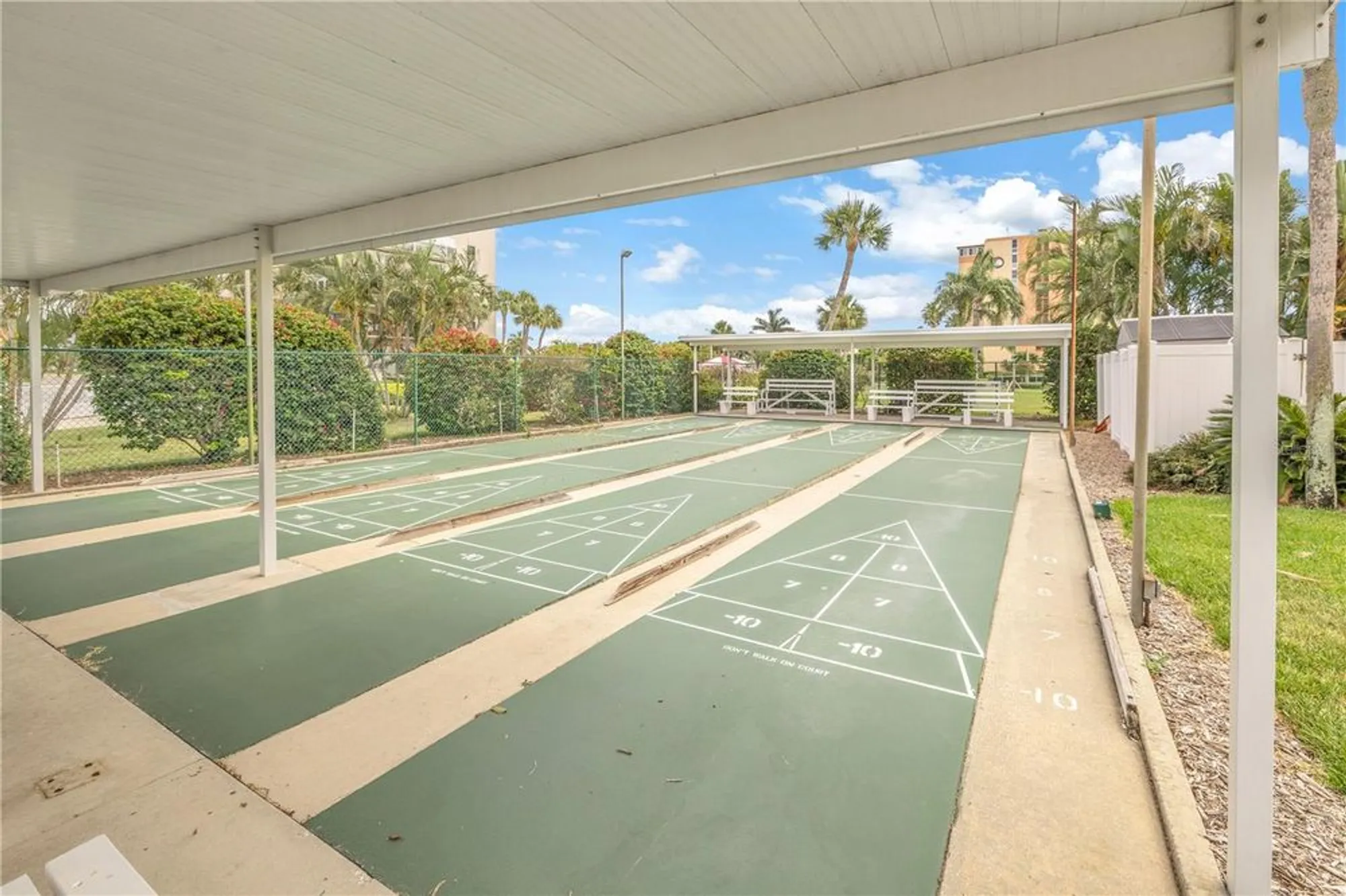 Property Slideshow image 35 of 44 | 7700 sun island dr 401, South Pasadena, FL, 33707