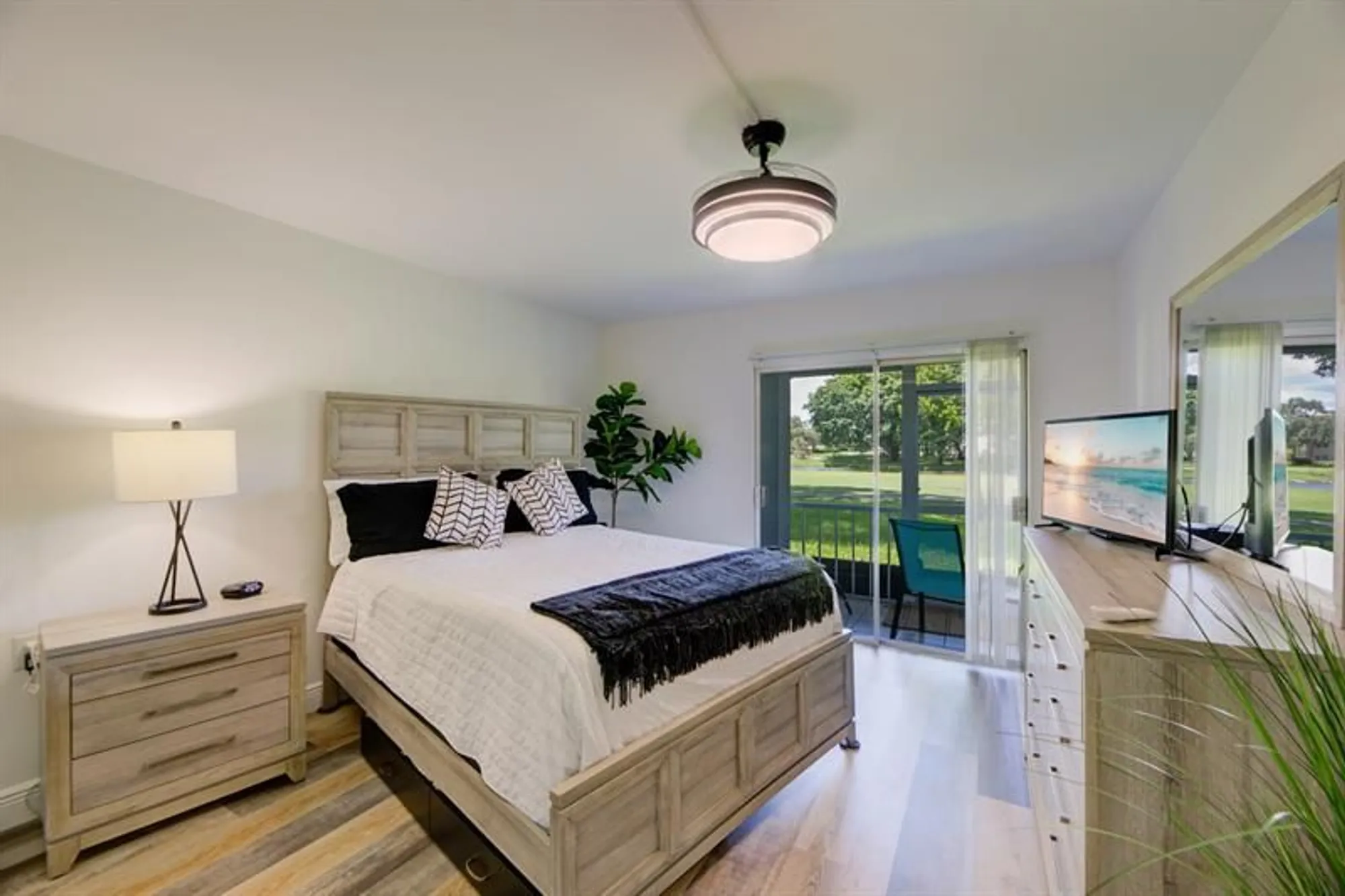 Property Slideshow image 6 of 30 | 4502 martinique way e1, Coconut Creek, FL, 33066