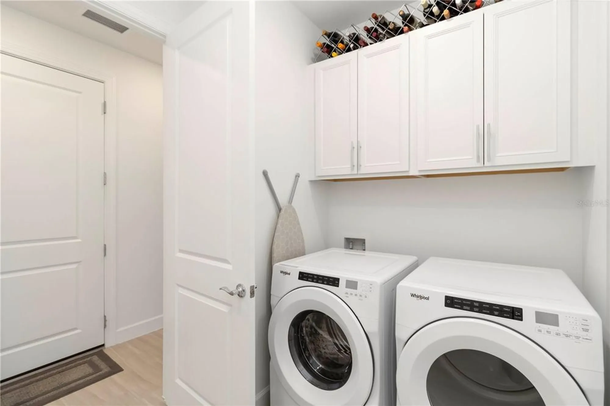 Property Slideshow image 45 of 79 | 7758 summerland cv, Bradenton, FL, 34202