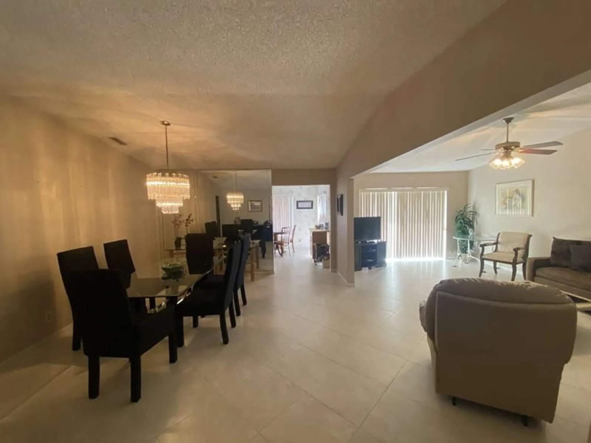 Property Slideshow image 10 of 32 | 5404 viburnum cir, Delray Beach, FL, 33484