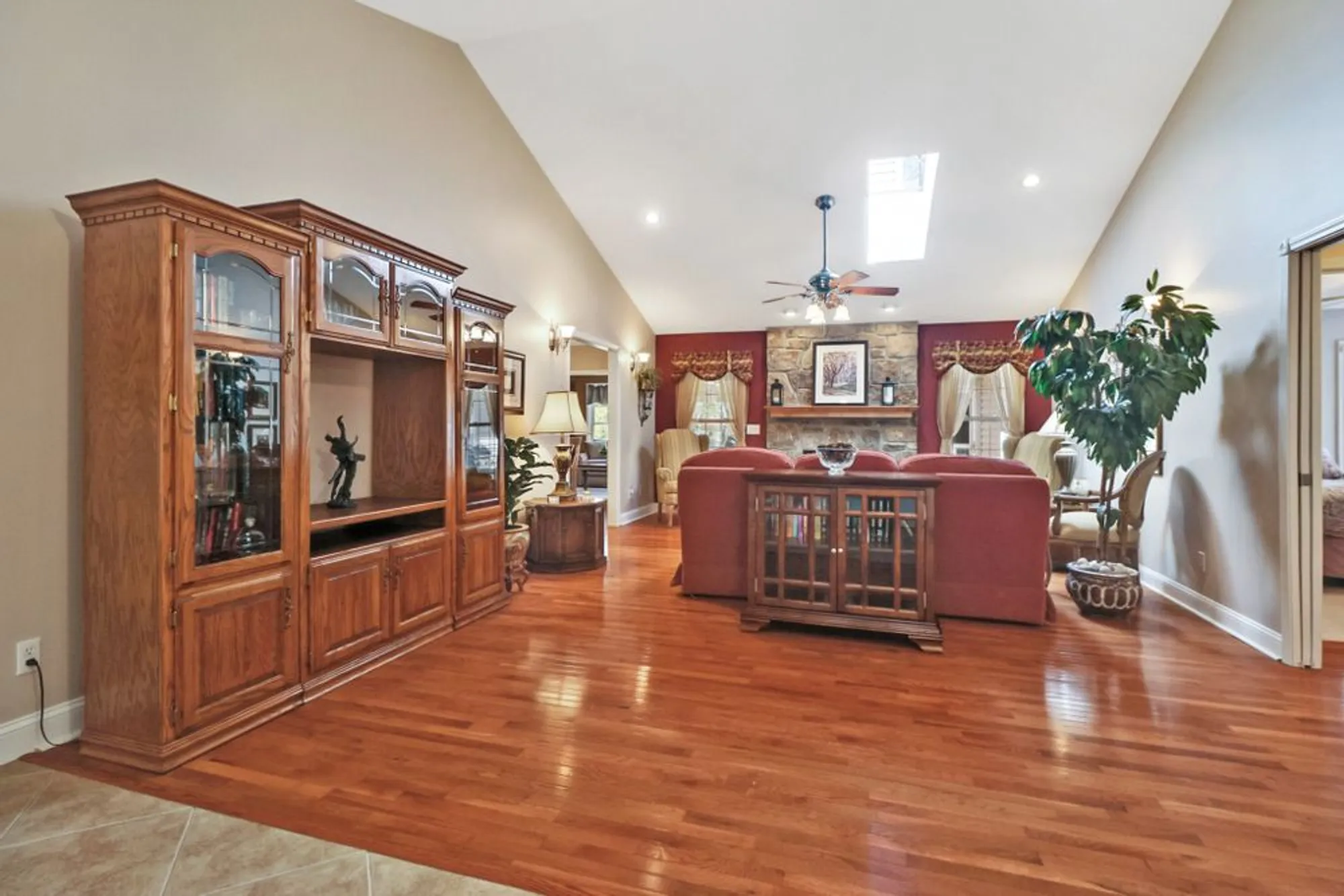 Property Slideshow image 9 of 44 | 10 claremont cir, Crossville, TN, 38558