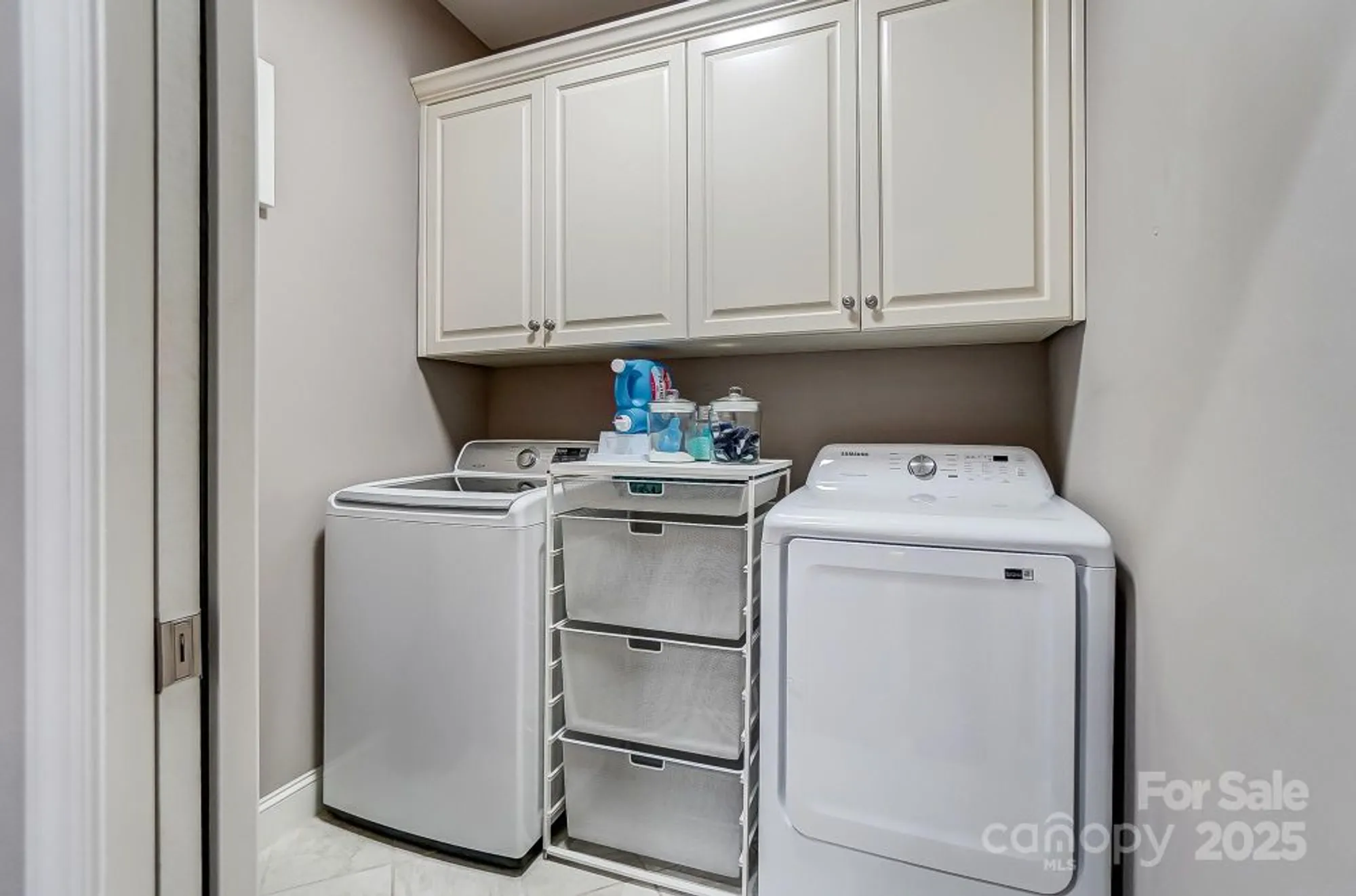 Property Slideshow image 27 of 34 | 8146 viscount ct, Denver, NC, 28037