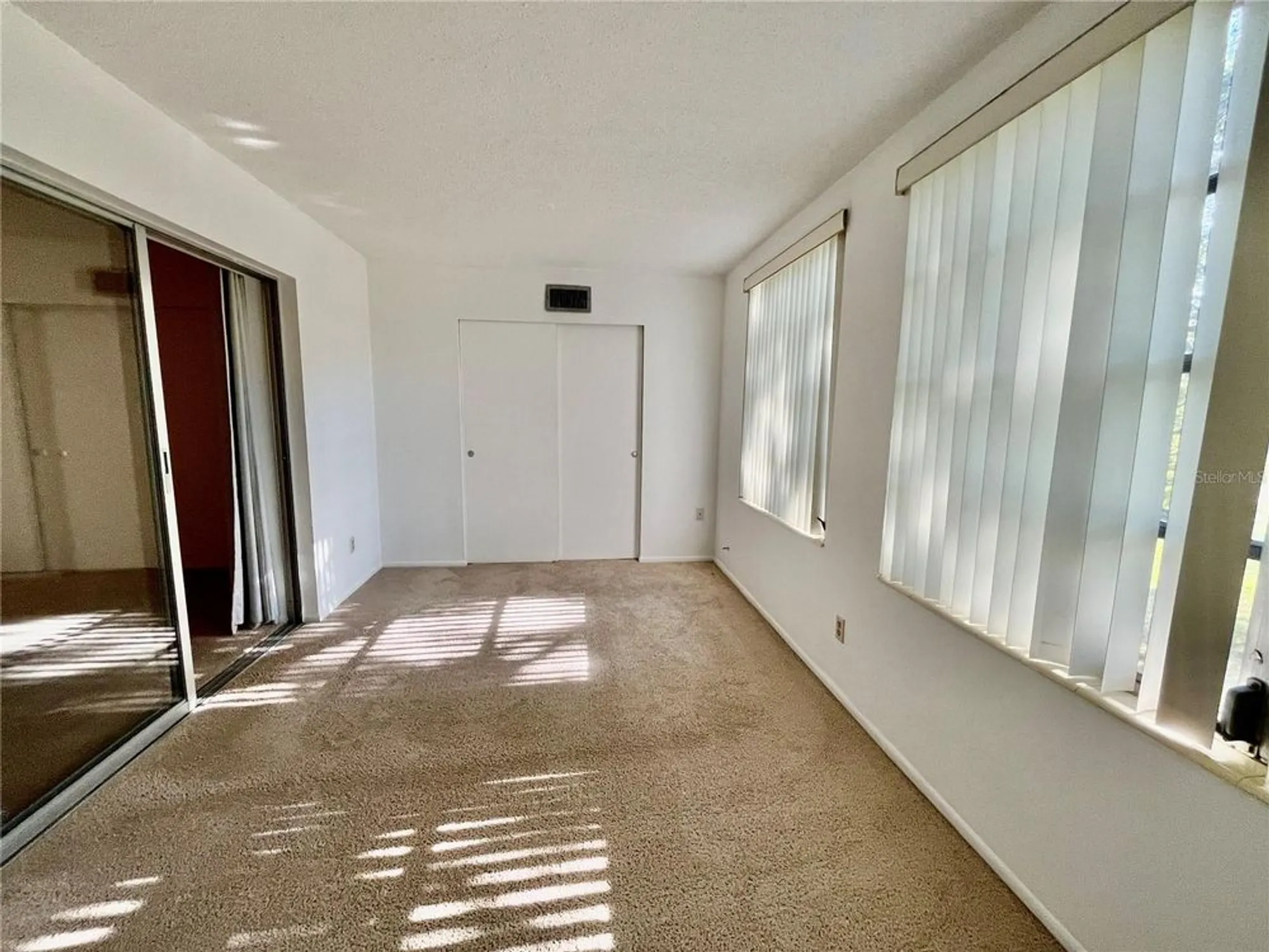 Property Slideshow image 17 of 38 | 2457 ecuadorian way 51, Clearwater, FL, 33763