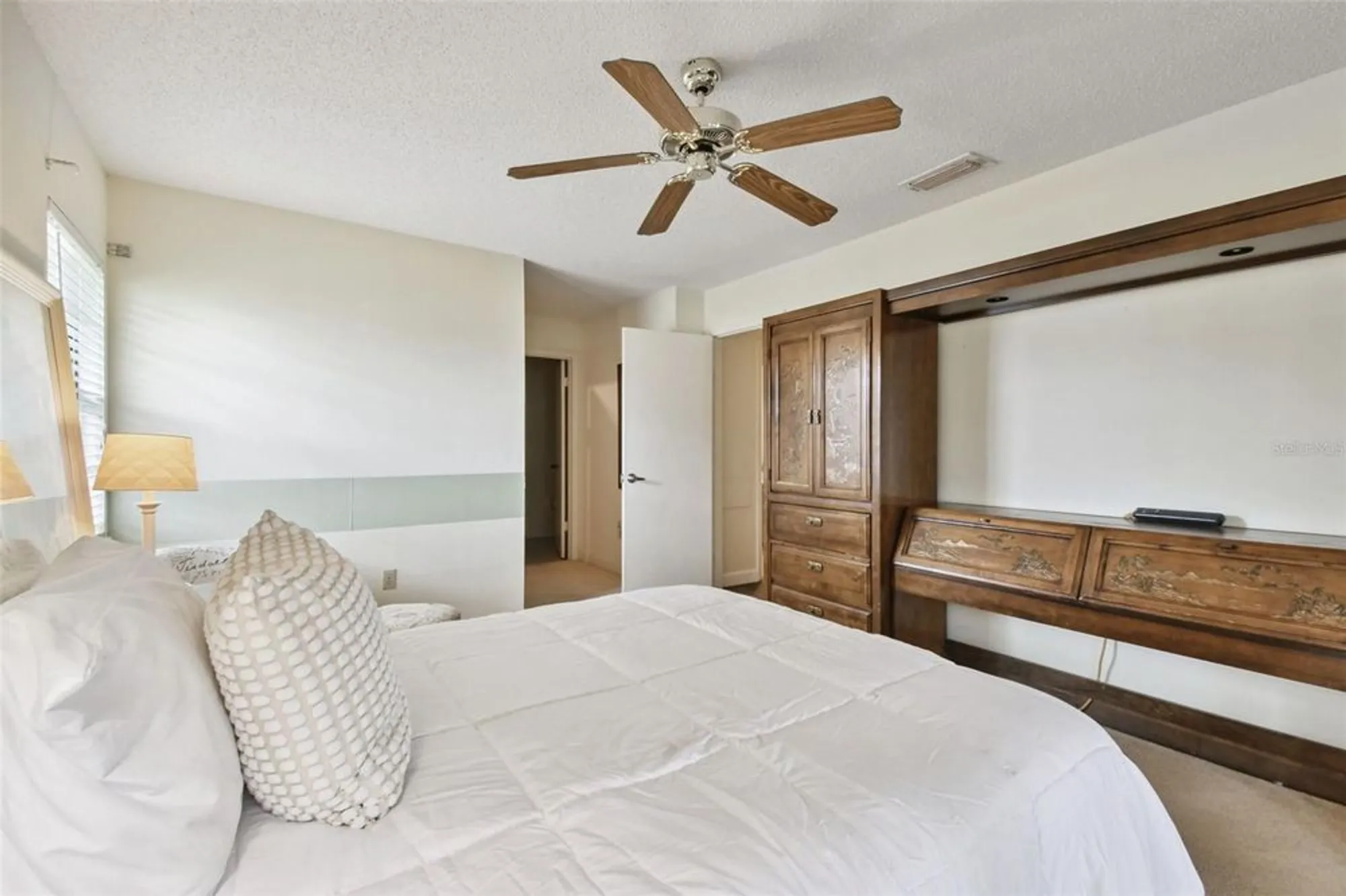 Property Slideshow image 28 of 82 | 1608 comfy ct, Sun City Center, FL, 33573