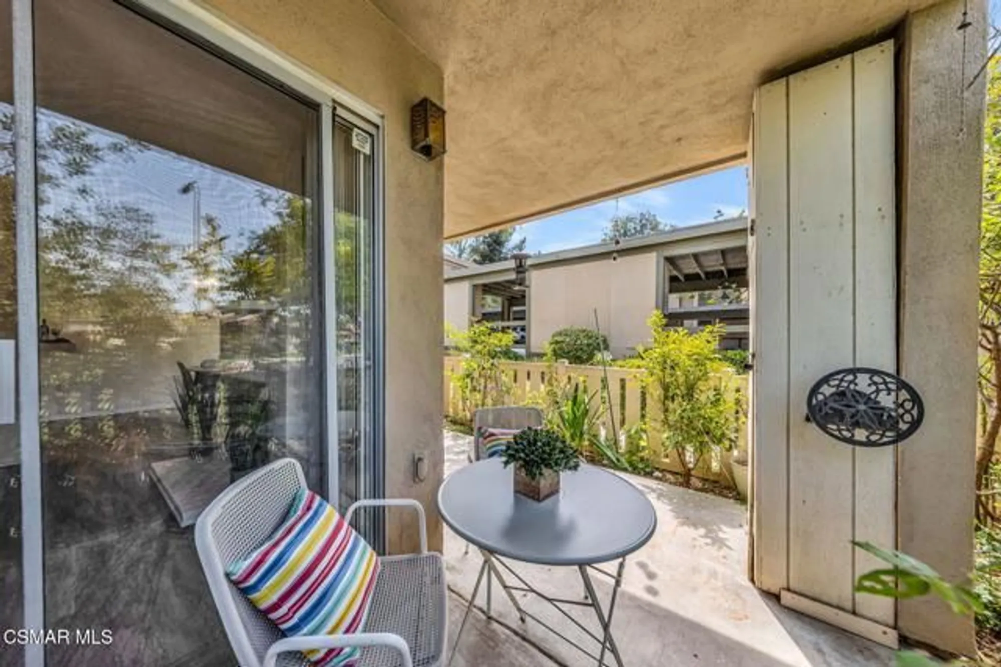 Property Slideshow image 28 of 52 | 224 oakleaf dr apt 102, Thousand Oaks, CA, 91360