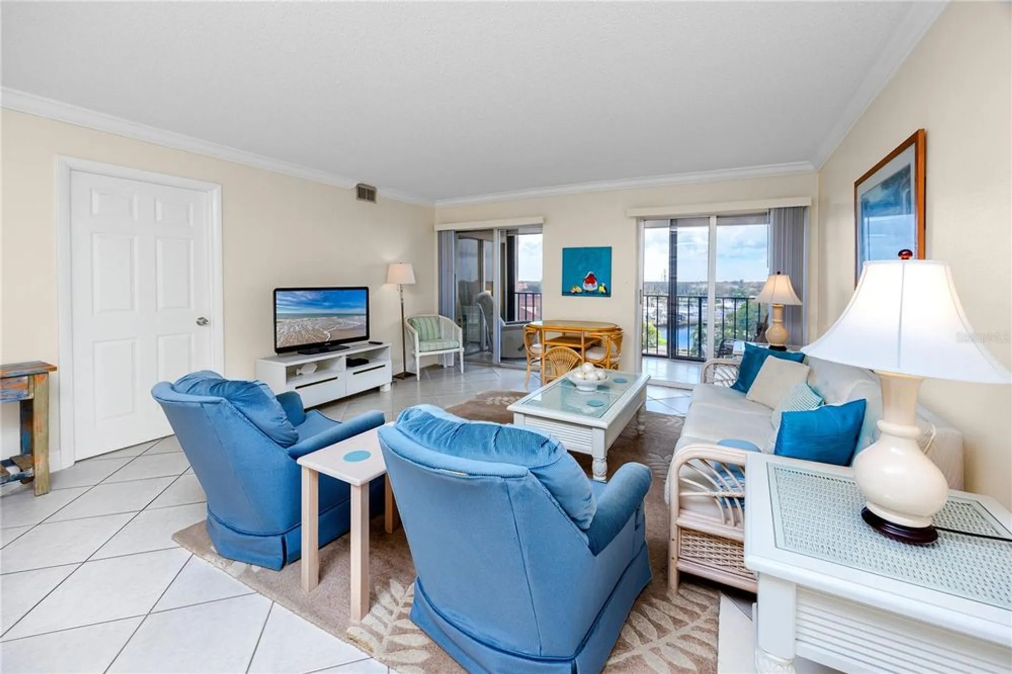 Property Slideshow image 8 of 45 | 19029 us highway 19 n apt 9-607, Clearwater, FL, 33764