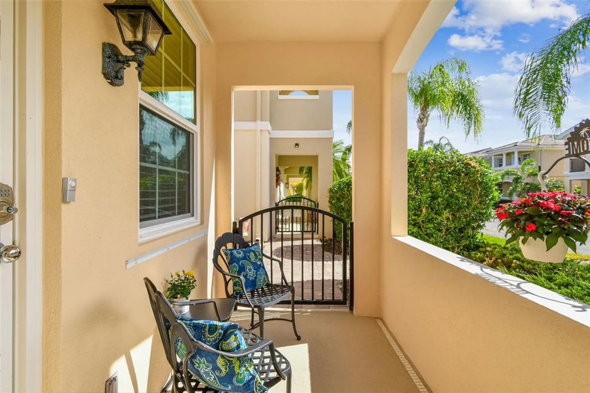 Property Slideshow image 3 of 82 | 5373 eliseo st, Sarasota, FL, 34238