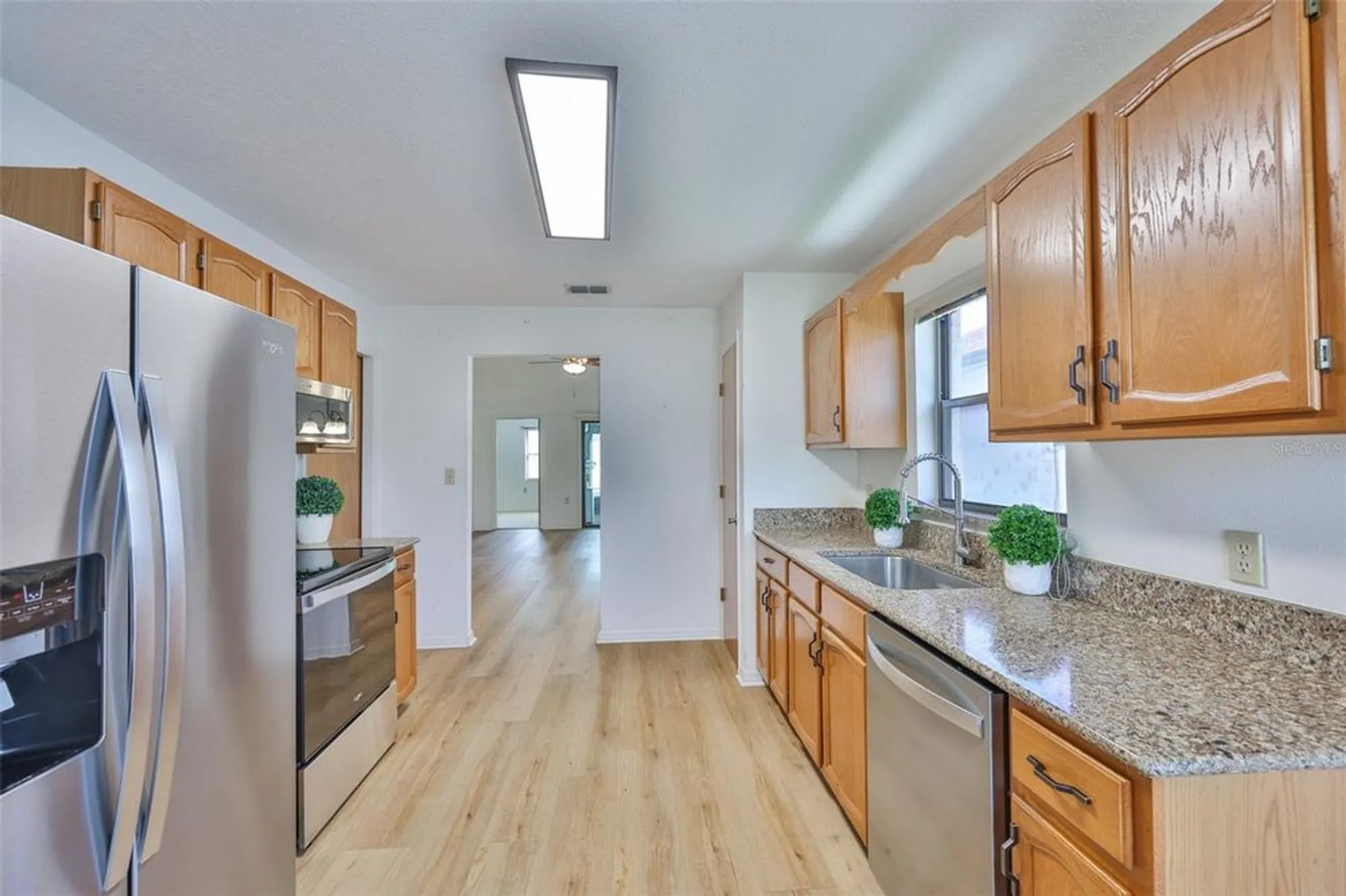 Property Slideshow image 14 of 39 | 6253 sandpipers dr, Lakeland, FL, 33809