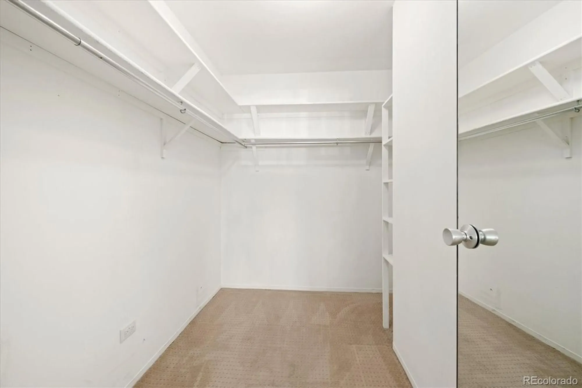 Property Slideshow image 19 of 41 | 580 s clinton st apt 9b, Denver, CO, 80247
