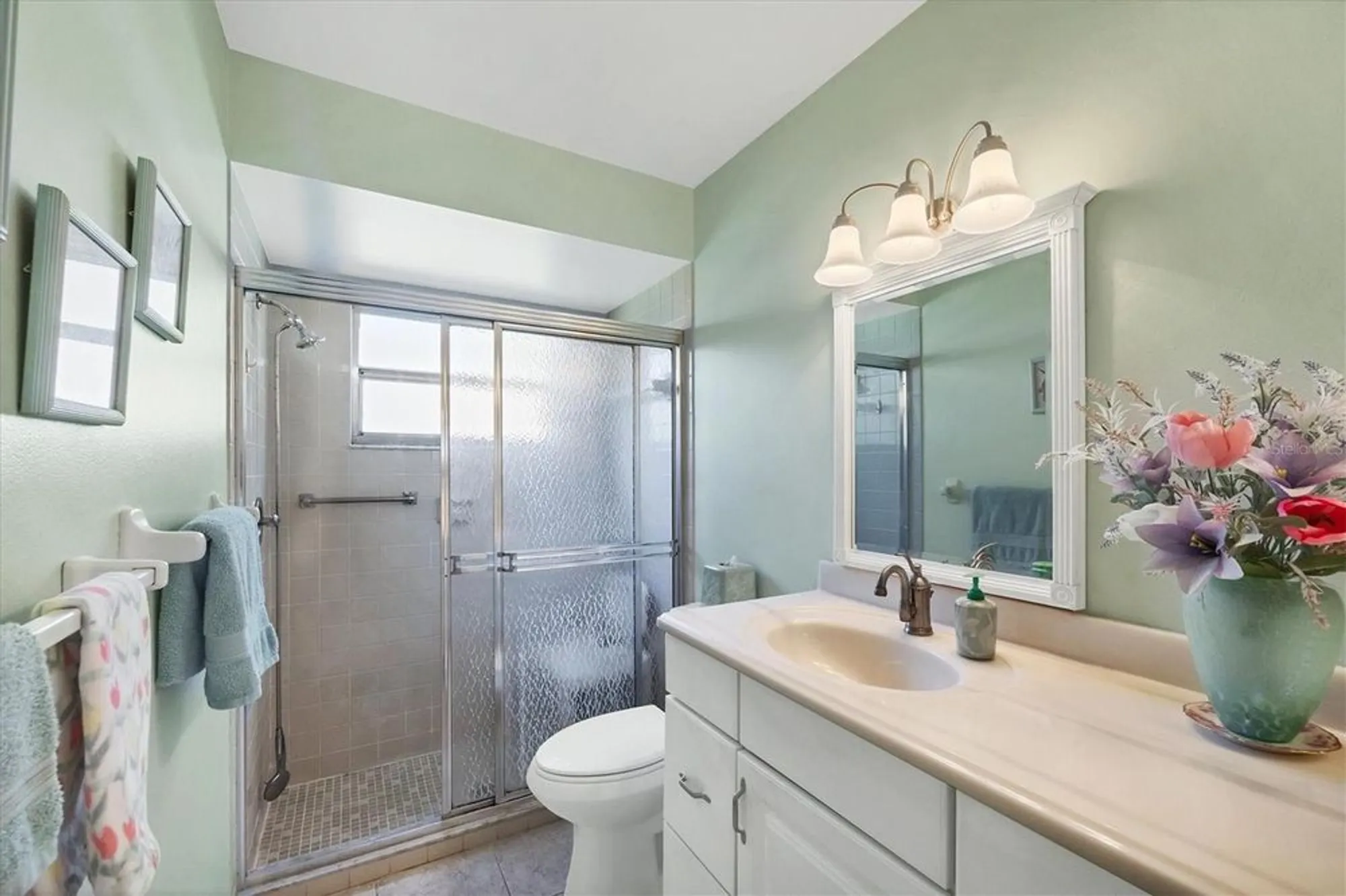 Property Slideshow image 19 of 29 | 4058 oakhurst dr 3174, Sarasota, FL, 34233