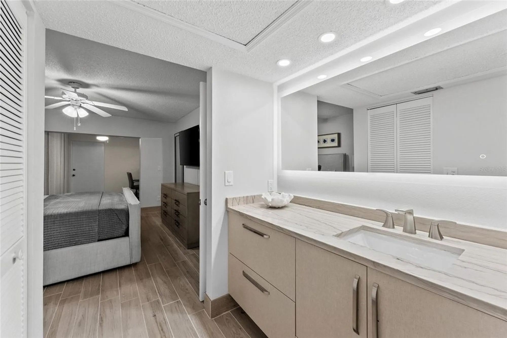 Property Slideshow image 31 of 48 | 310 wexford ter # 164, Venice, FL, 34293