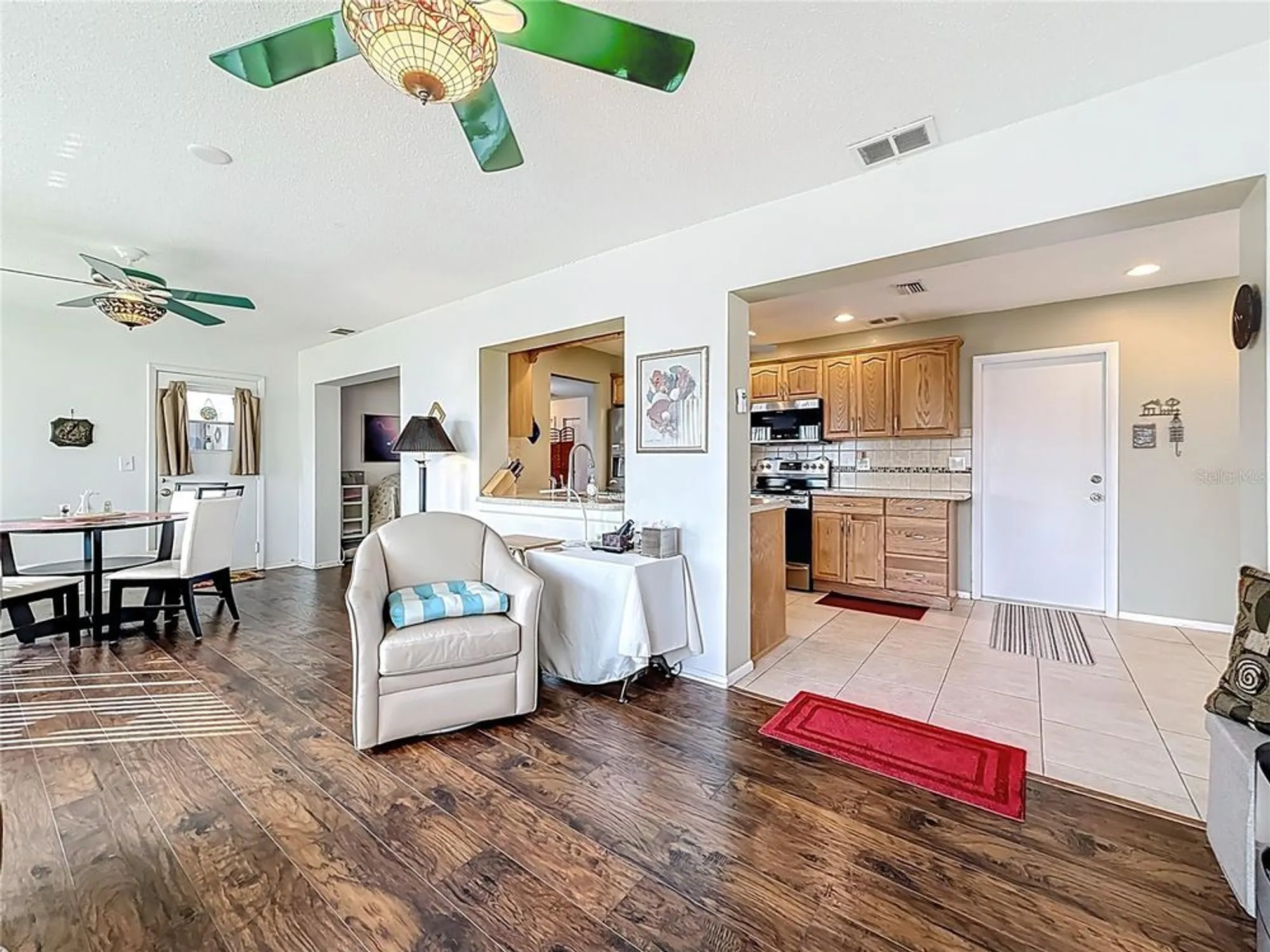 Property Slideshow image 18 of 45 | 9729 36th way n # 4, Pinellas Park, FL, 33782