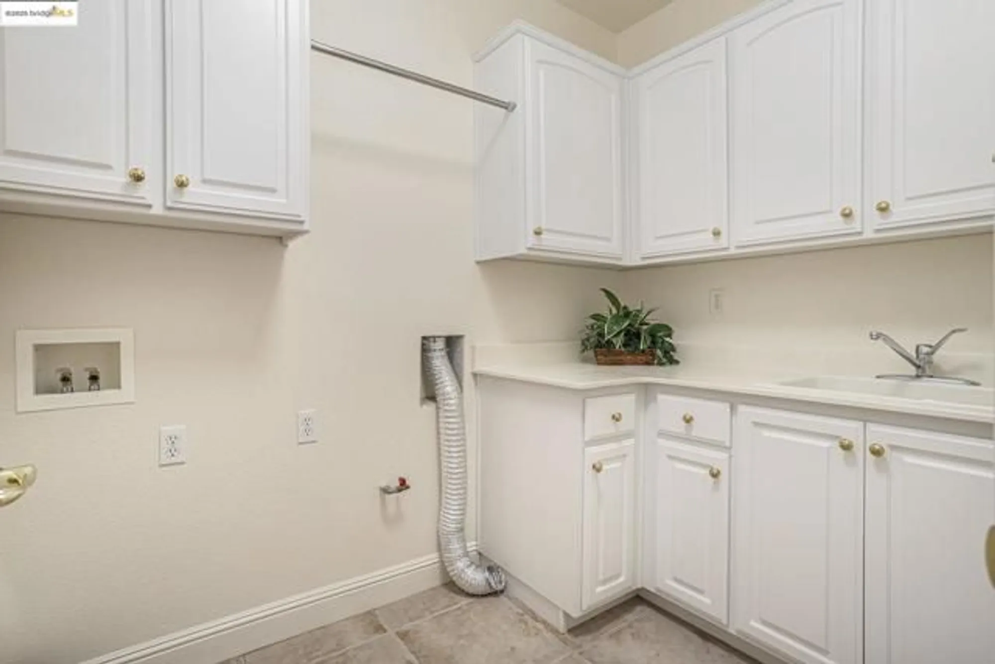 Property Slideshow image 21 of 40 | 1182 bacchini ln, Brentwood, CA, 94513