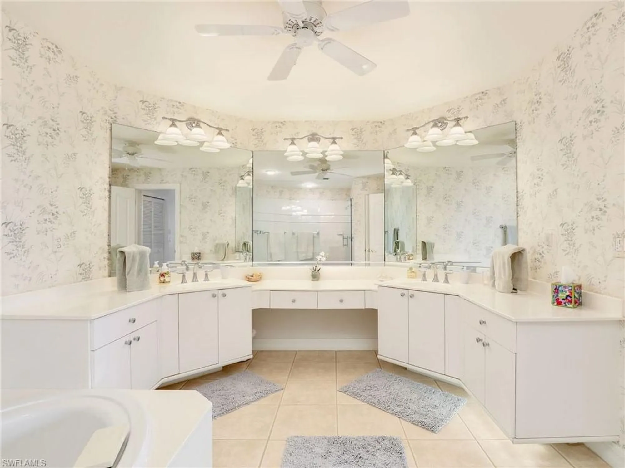 Property Slideshow image 4 of 49 | 3471 ballybridge cir 202, Bonita Springs, FL, 34134