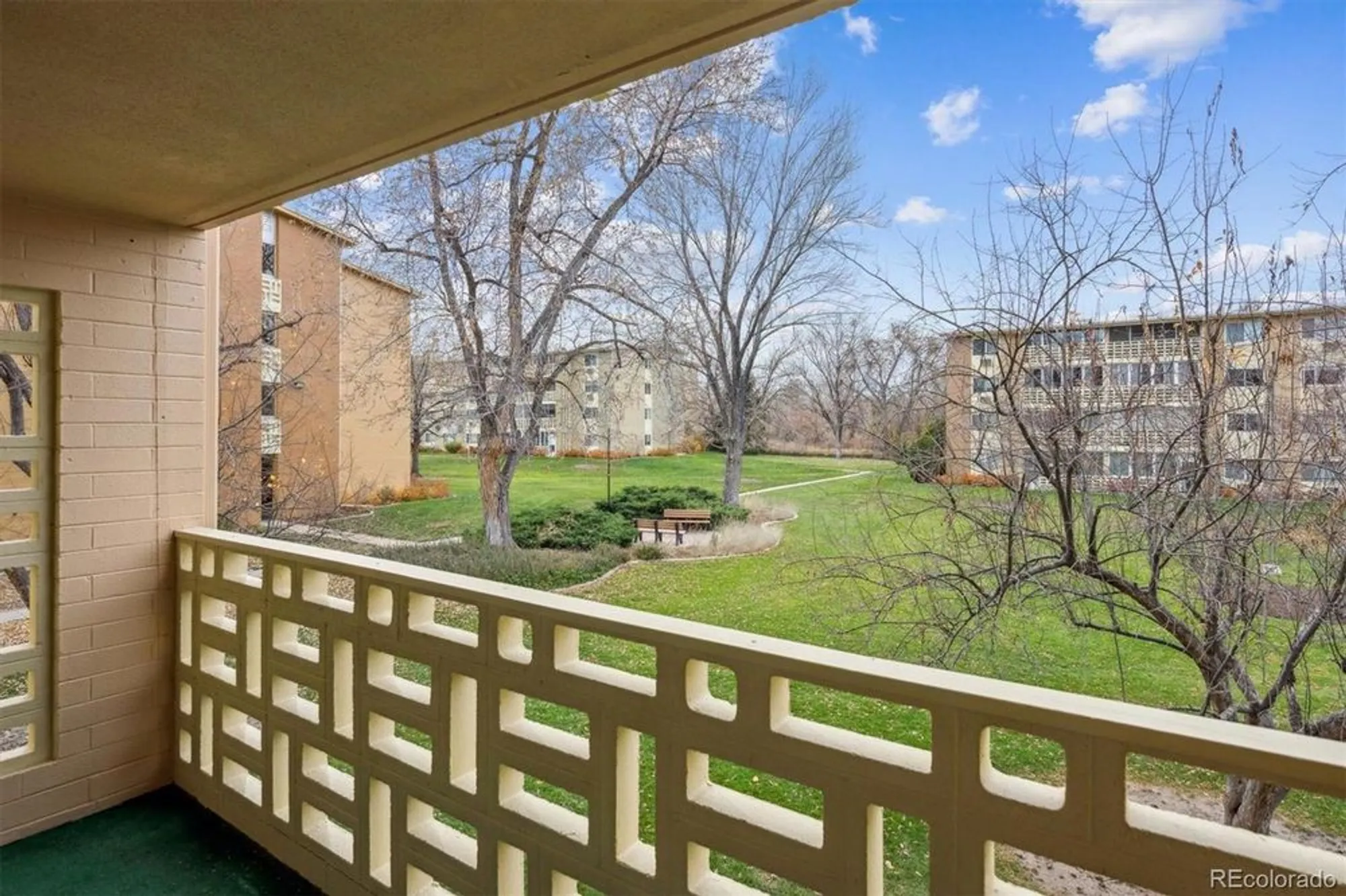 Property Slideshow image 8 of 50 | 605 s alton way 12b, Denver, CO, 80247