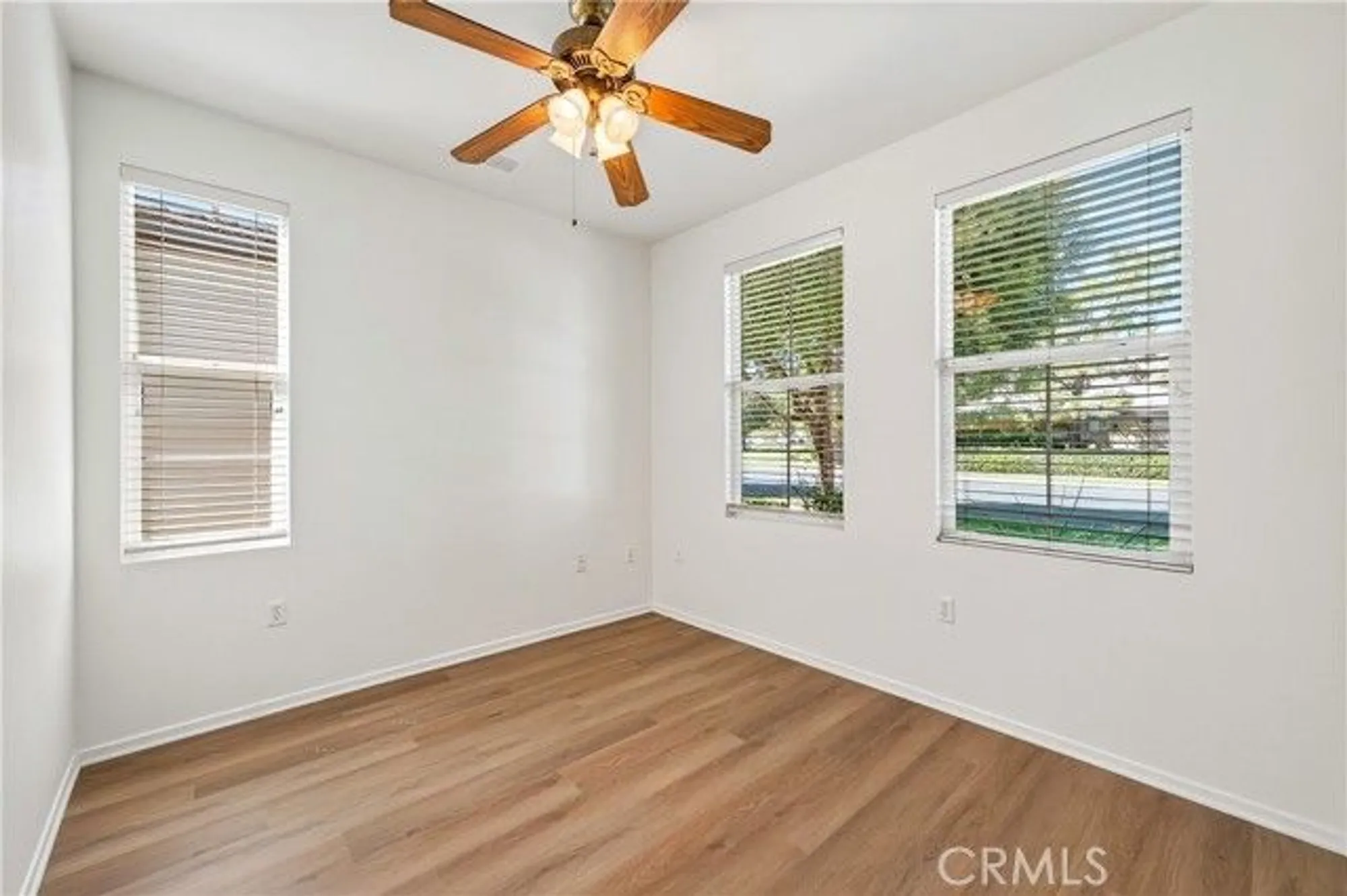 Property Slideshow image 31 of 59 | 268 four seasons blvd, Hemet, CA, 92545