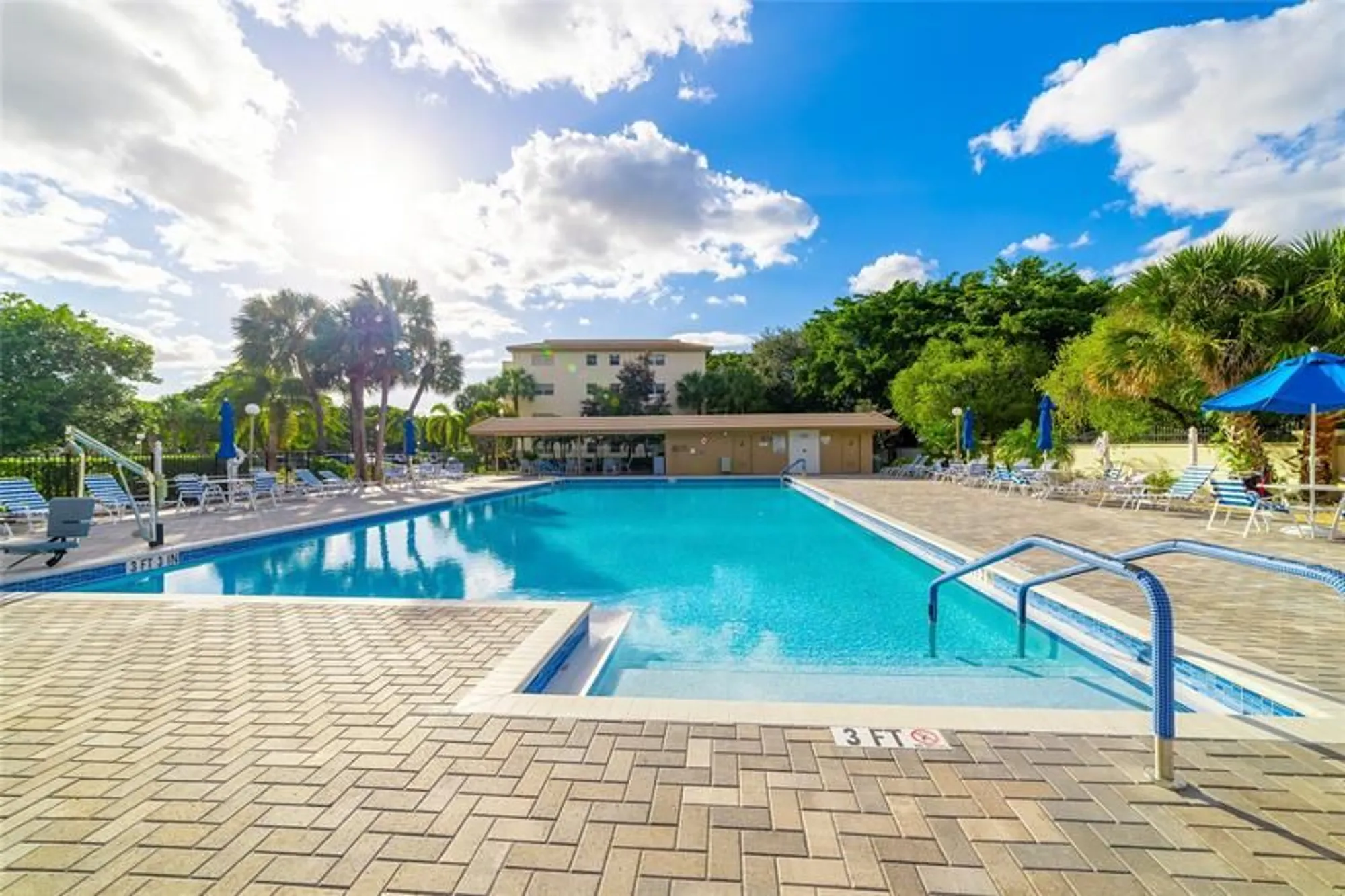 Property Slideshow image 25 of 27 | 1902 bermuda cir l4, Coconut Creek, FL, 33066