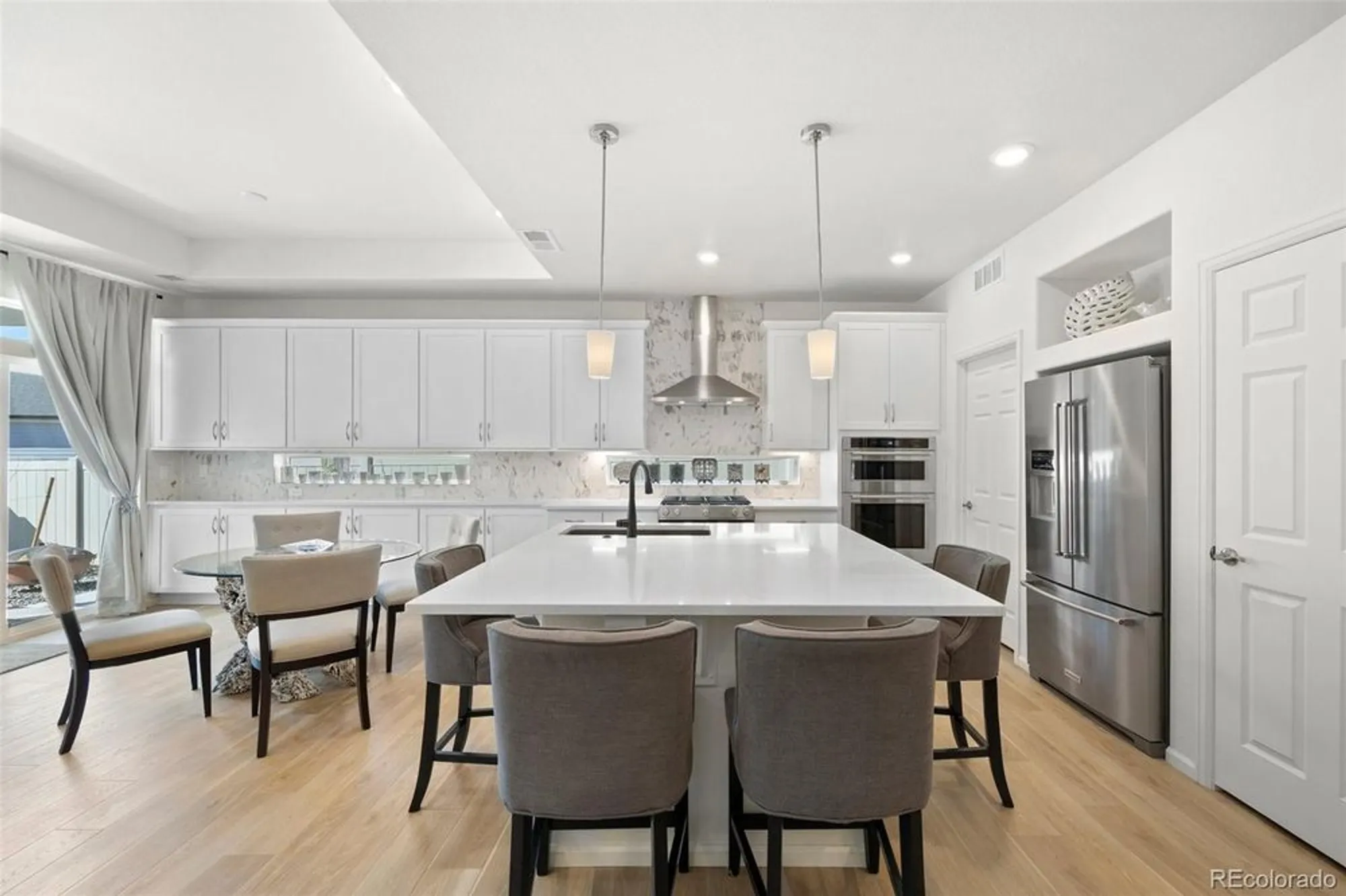 Property Slideshow image 15 of 44 | 5037 n quemoy st, Aurora, CO, 80019