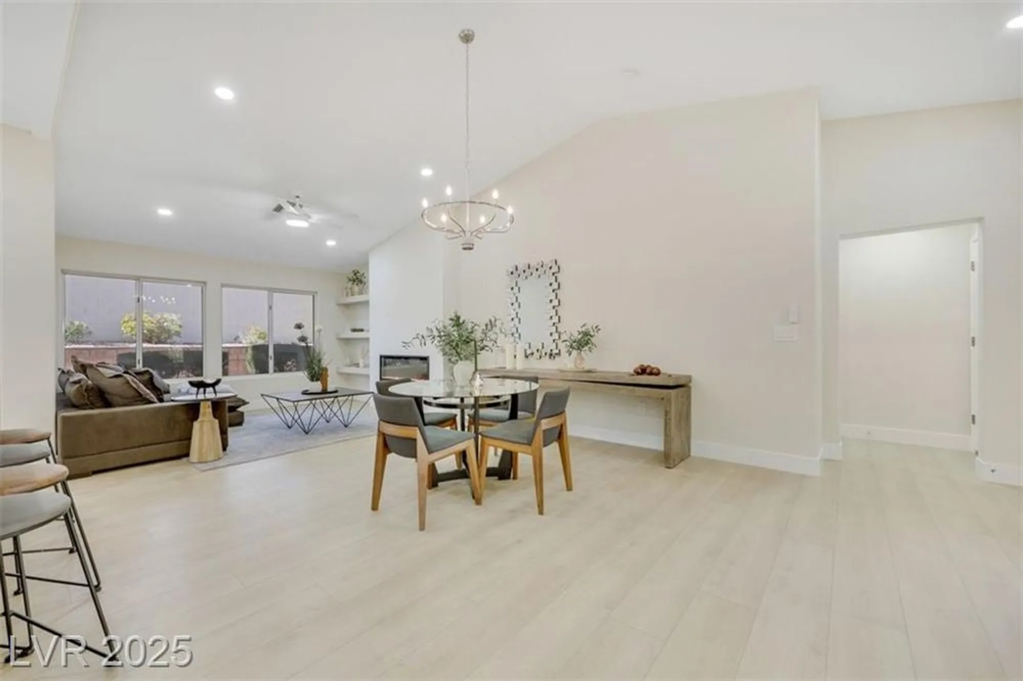 Property Slideshow image 15 of 31 | 2441 banora point dr, Las Vegas, NV, 89134