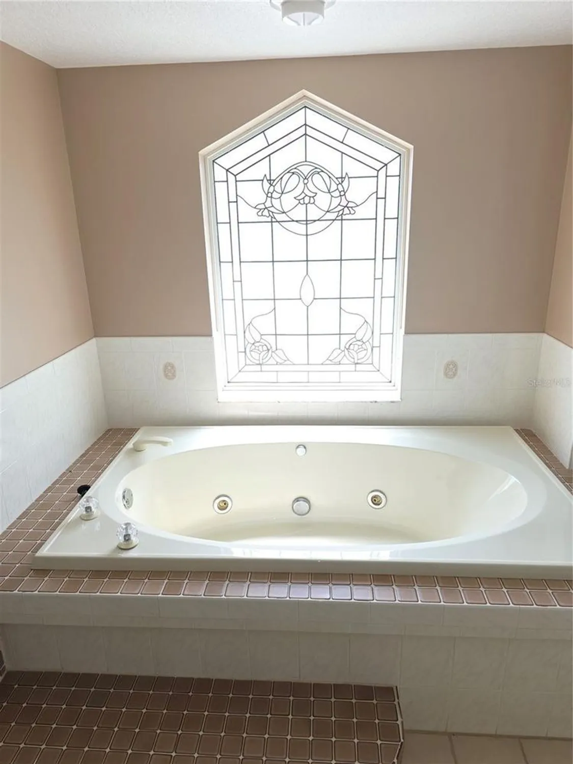 Property Slideshow image 14 of 37 | 9168 southern comfort ct, Weeki Wachee, FL, 34613