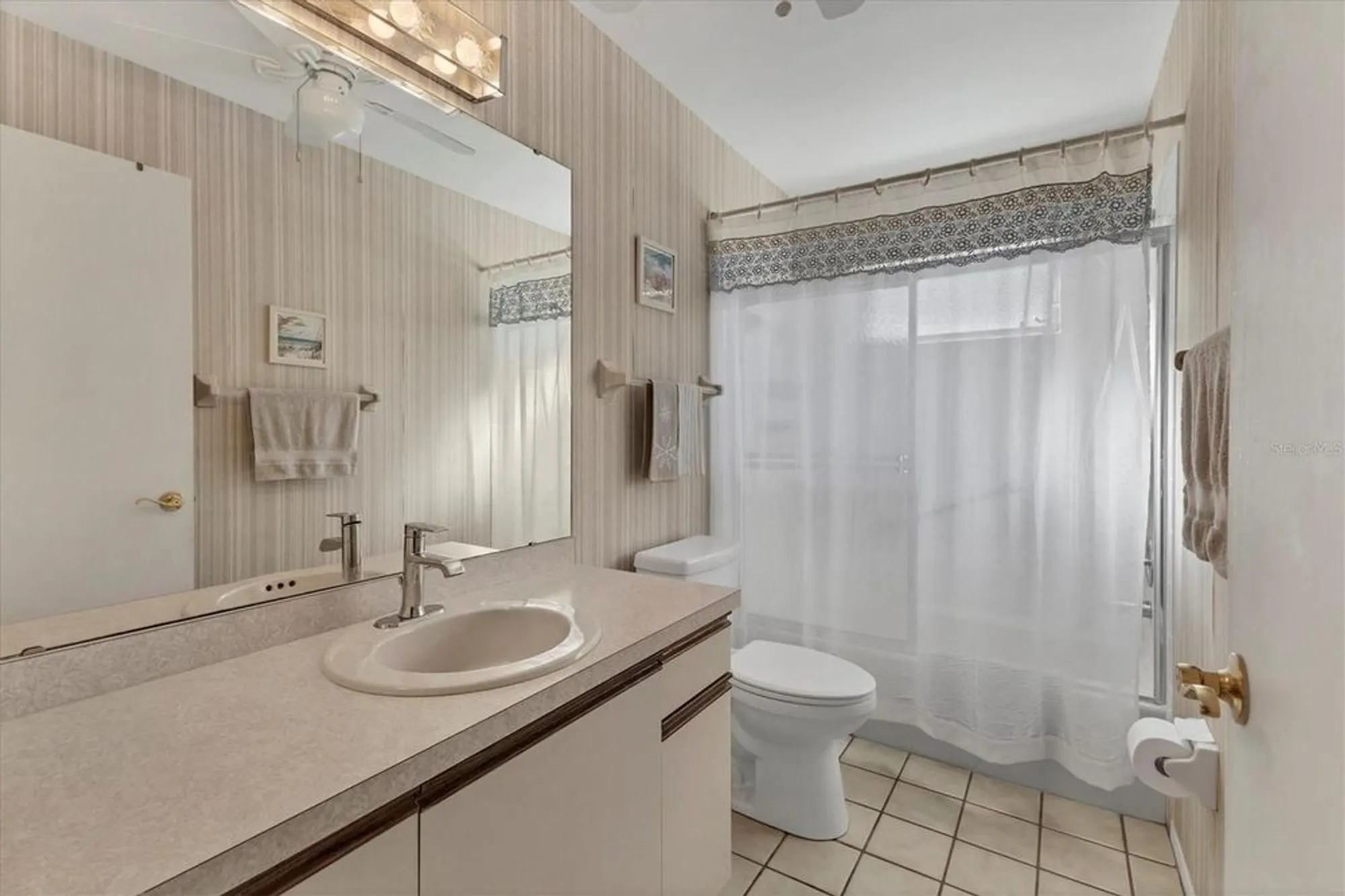 Property Slideshow image 24 of 50 | 604 chestnut ln, Englewood, FL, 34223