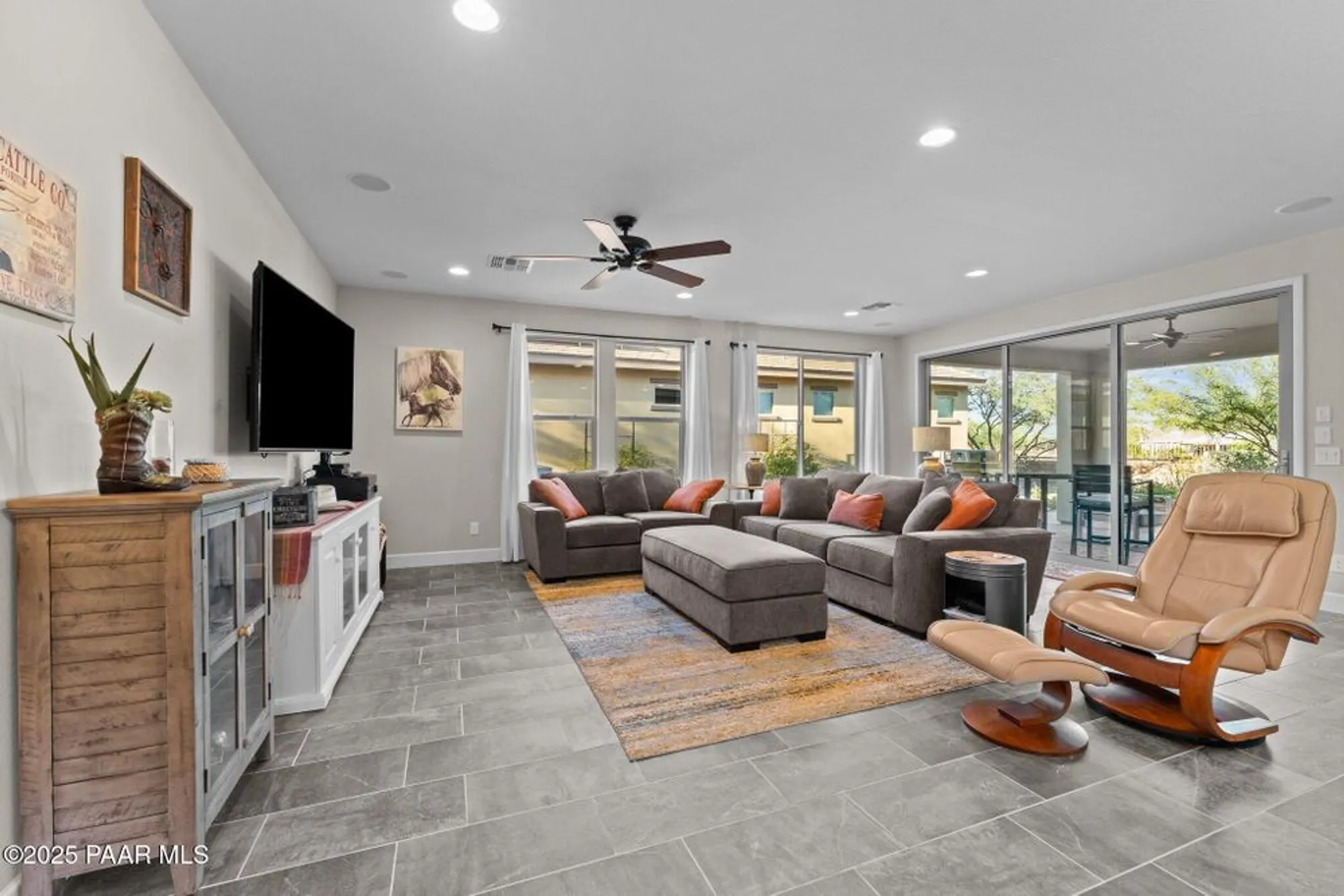 Property Slideshow image 6 of 29 | 4435 covered wagon trl, Wickenburg, AZ, 85390