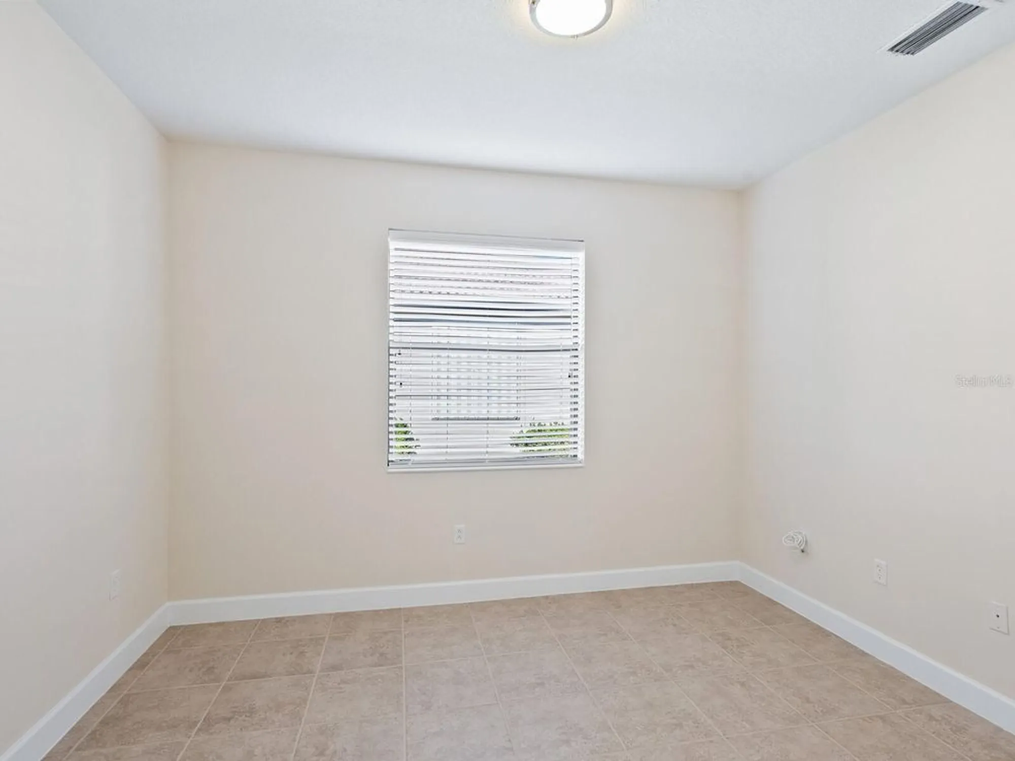 Property Slideshow image 21 of 43 | 11187 campazzo dr, Venice, FL, 34292