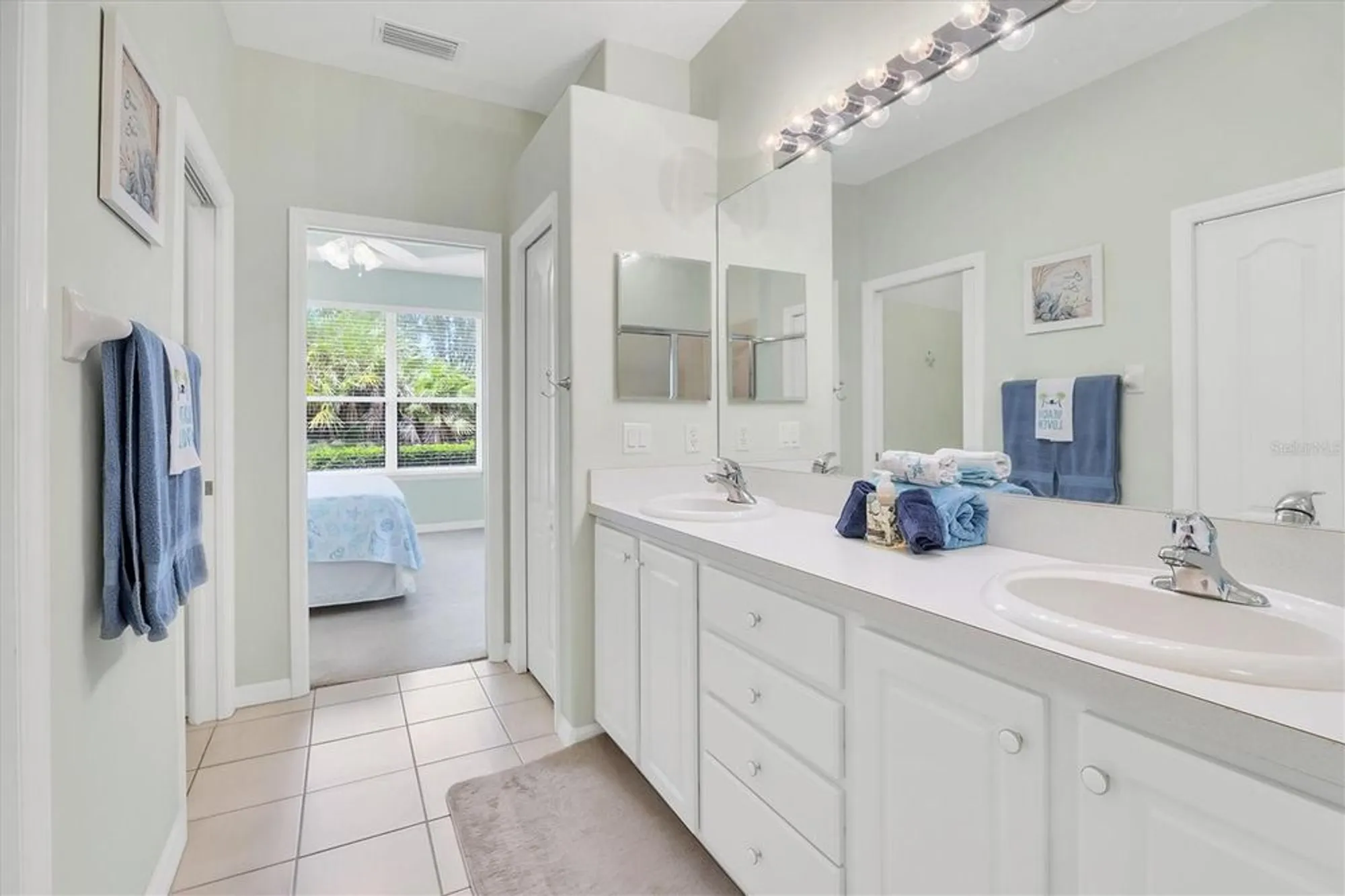 Property Slideshow image 23 of 68 | 4841 whispering oaks dr, North Port, FL, 34287