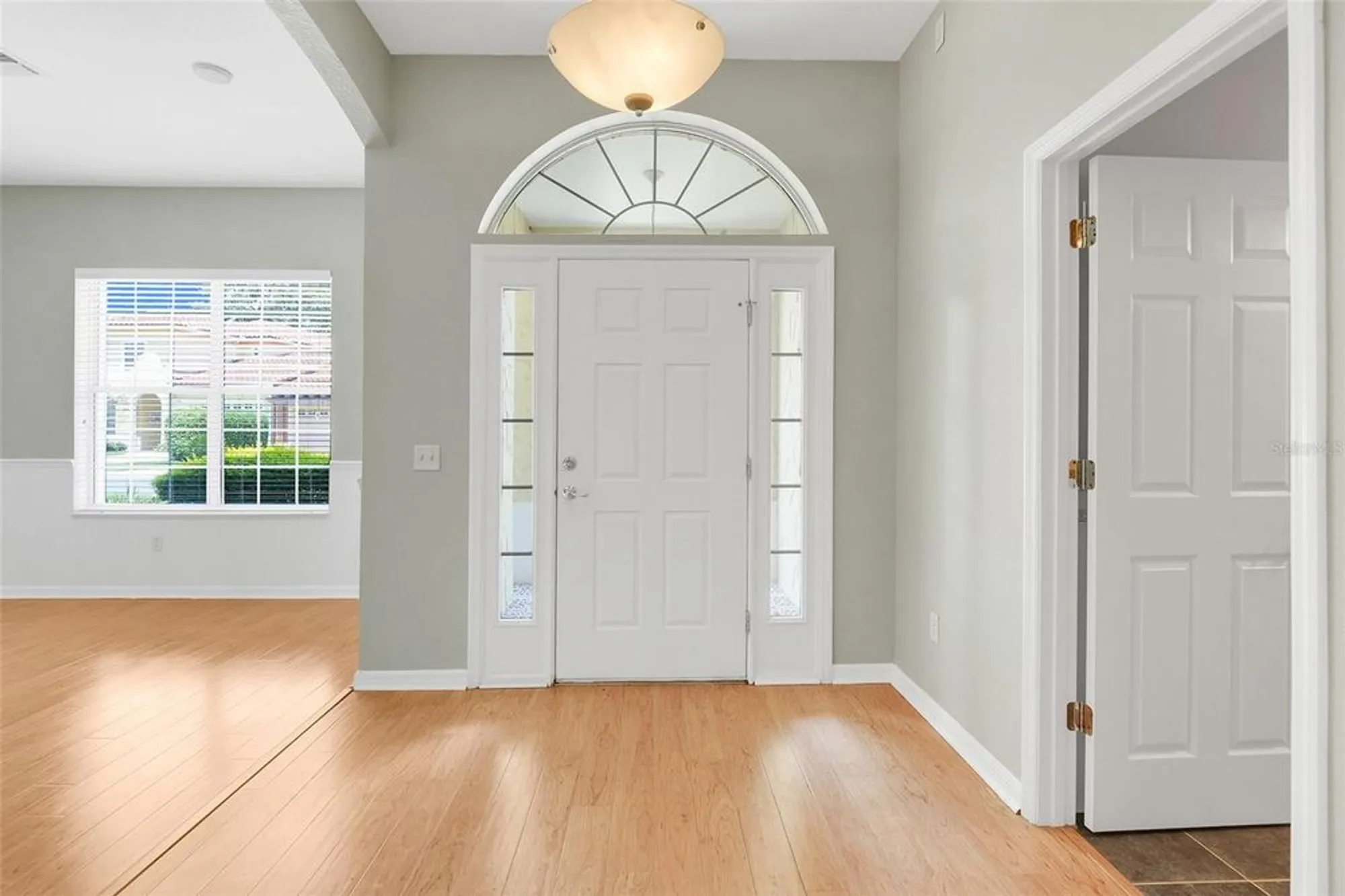 Property Slideshow image 6 of 46 | 1042 avenida sonoma, Lady Lake, FL, 32159