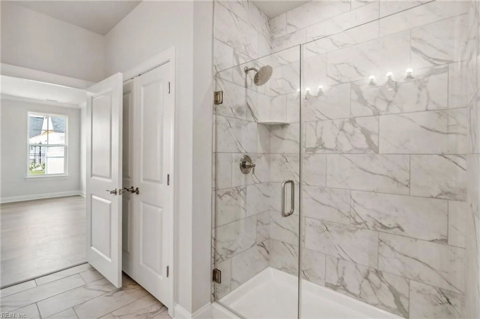 Property Slideshow image 19 of 27 | 2028 munro ln, Chesapeake, VA, 23322