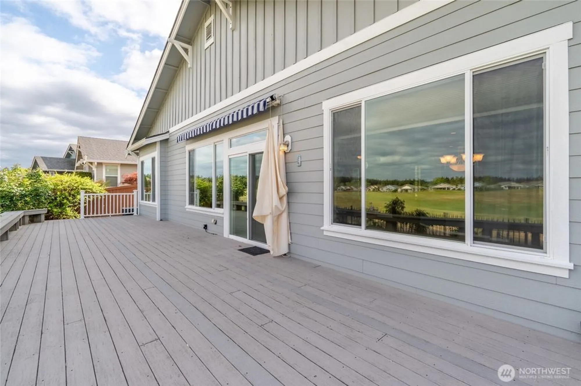 Property Slideshow image 31 of 40 | 4420 vashon dr, Lacey, WA, 98516