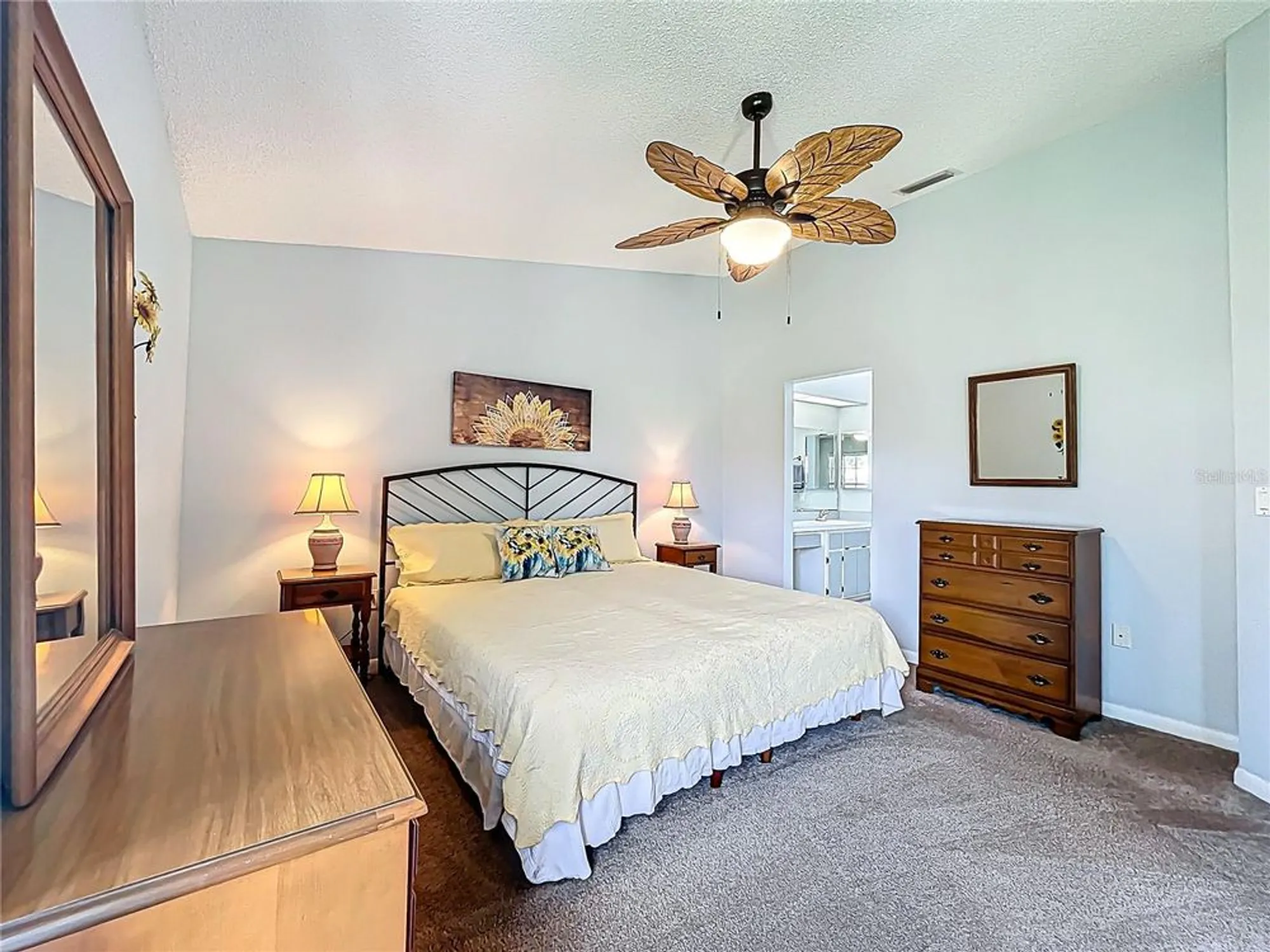 Property Slideshow image 21 of 55 | 5530 rosewall cir, Leesburg, FL, 34748