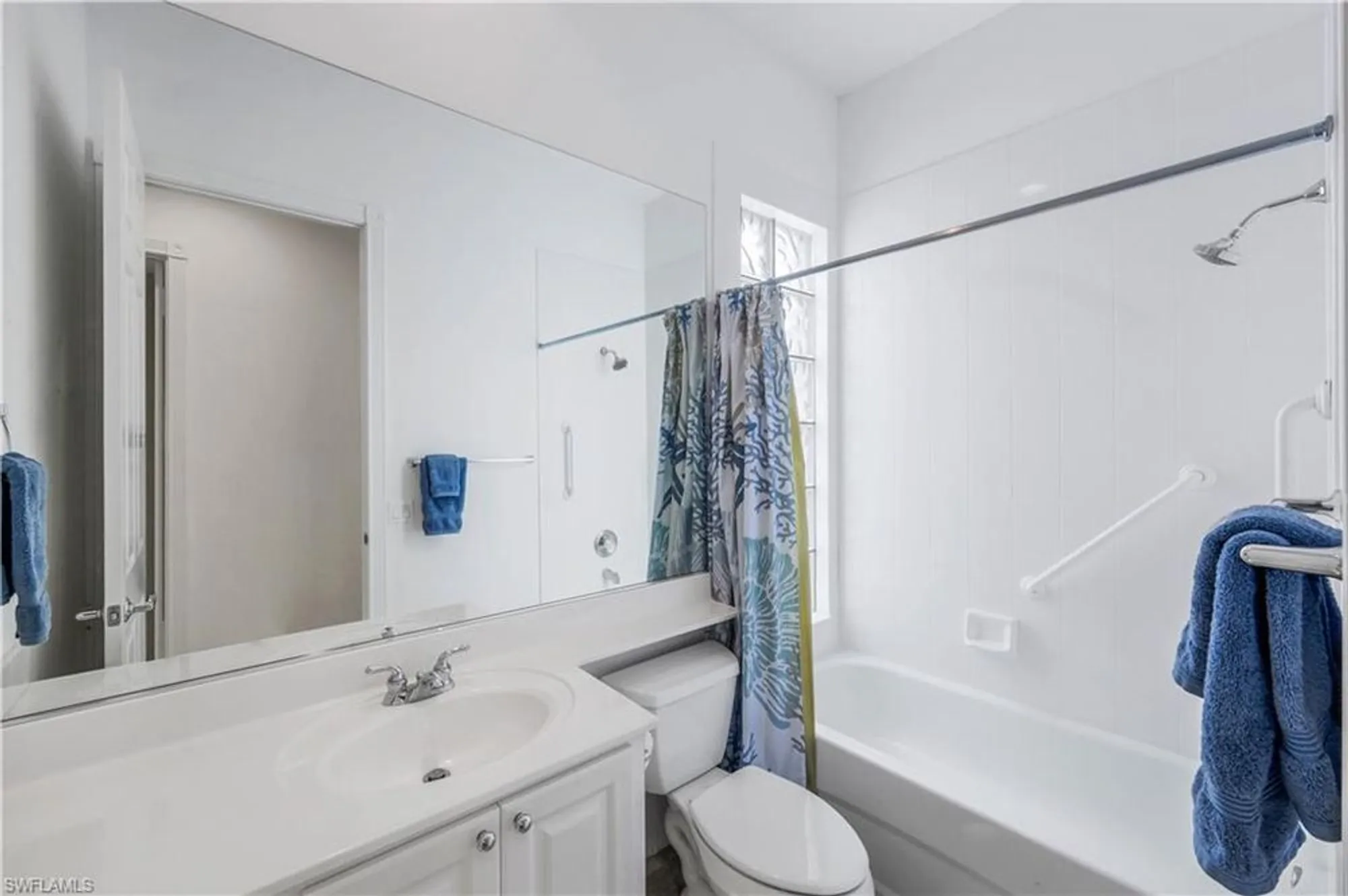 Property Slideshow image 17 of 29 | 15395 trevally way, Bonita Springs, FL, 34135