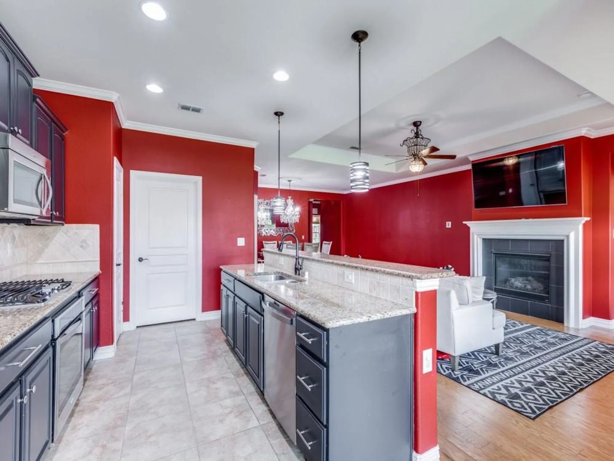 Property Slideshow image 10 of 32 | 7278 honeybee ln, Frisco, TX, 75036