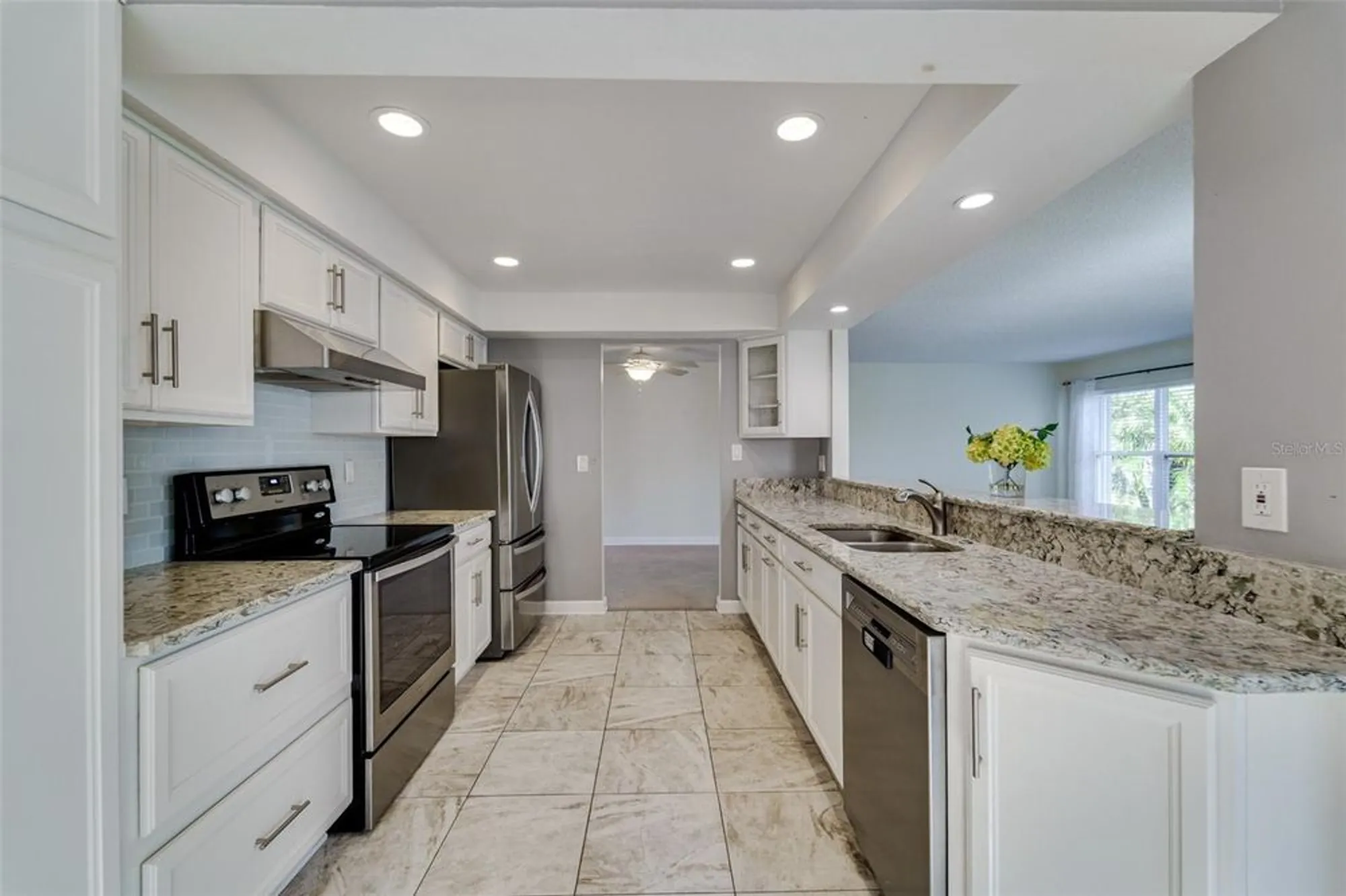 Property Slideshow image 23 of 72 | 9235 35th way n # 6, Pinellas Park, FL, 33782