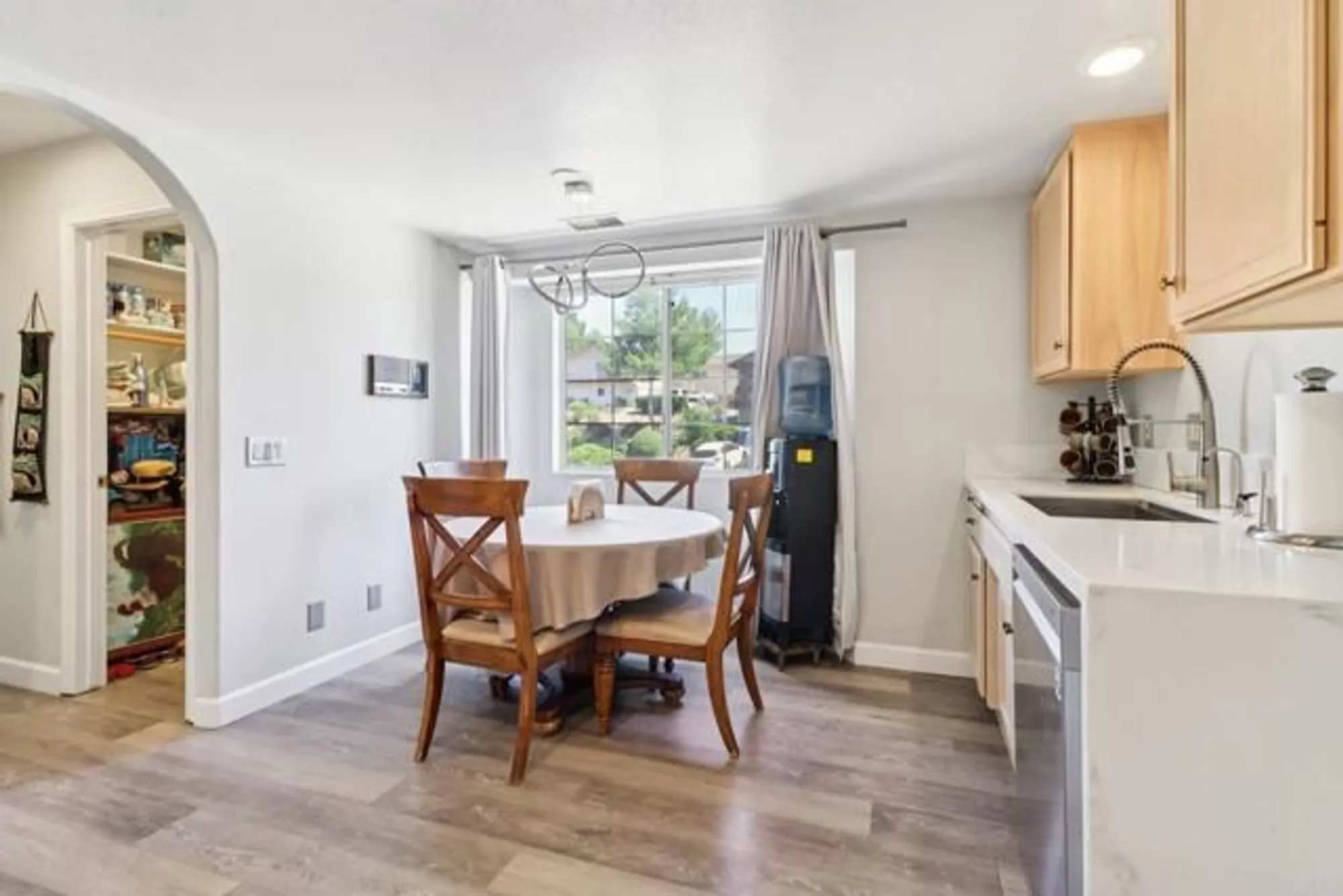 Property Slideshow image 13 of 42 | 9704 indian creek way, Escondido, CA, 92026