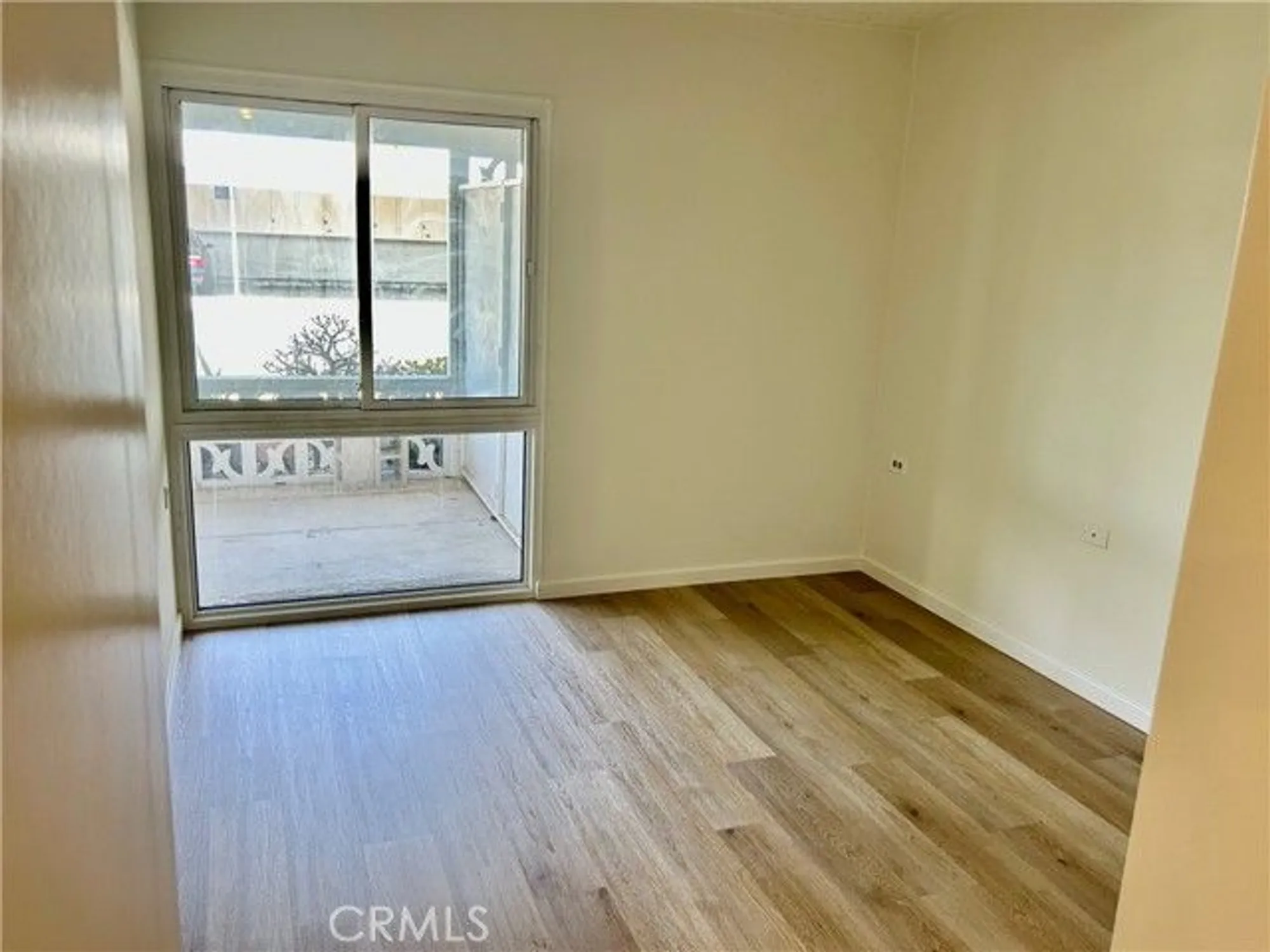 Property Slideshow image 5 of 10 | 1660 monterey rd, Seal Beach, CA, 90740