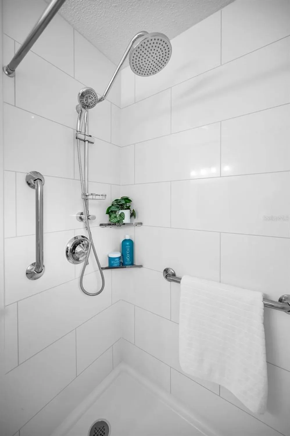 Property Slideshow image 31 of 70 | 921 anchorage ln, Palm Harbor, FL, 34685