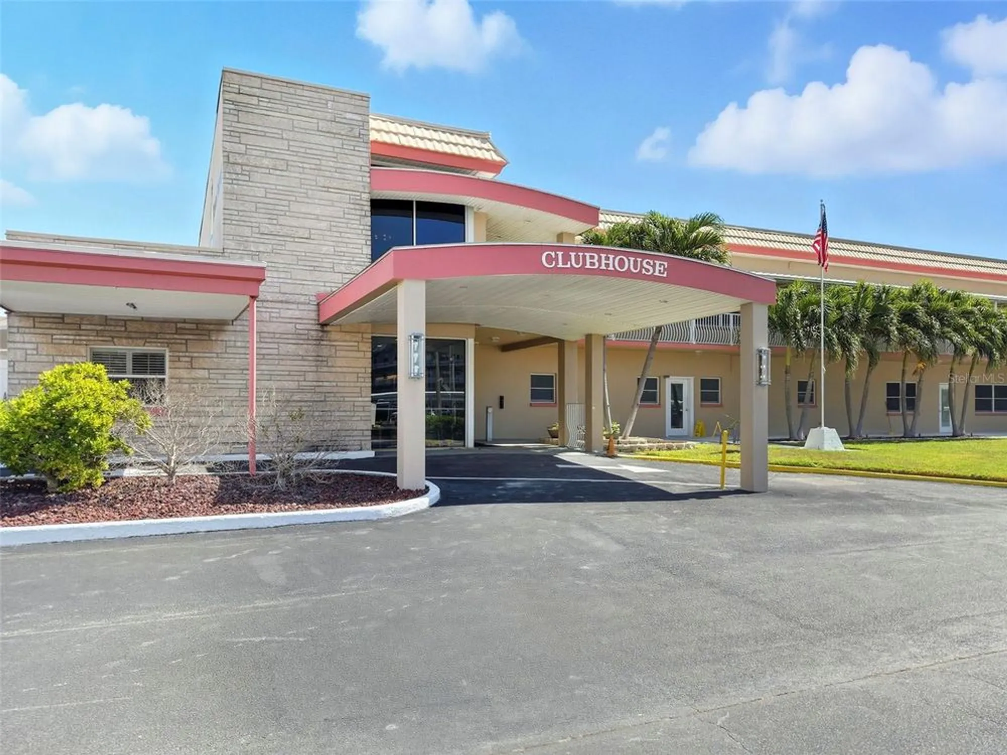 Property Slideshow image 33 of 45 | 3114 59th st 302, Gulfport, FL, 33707