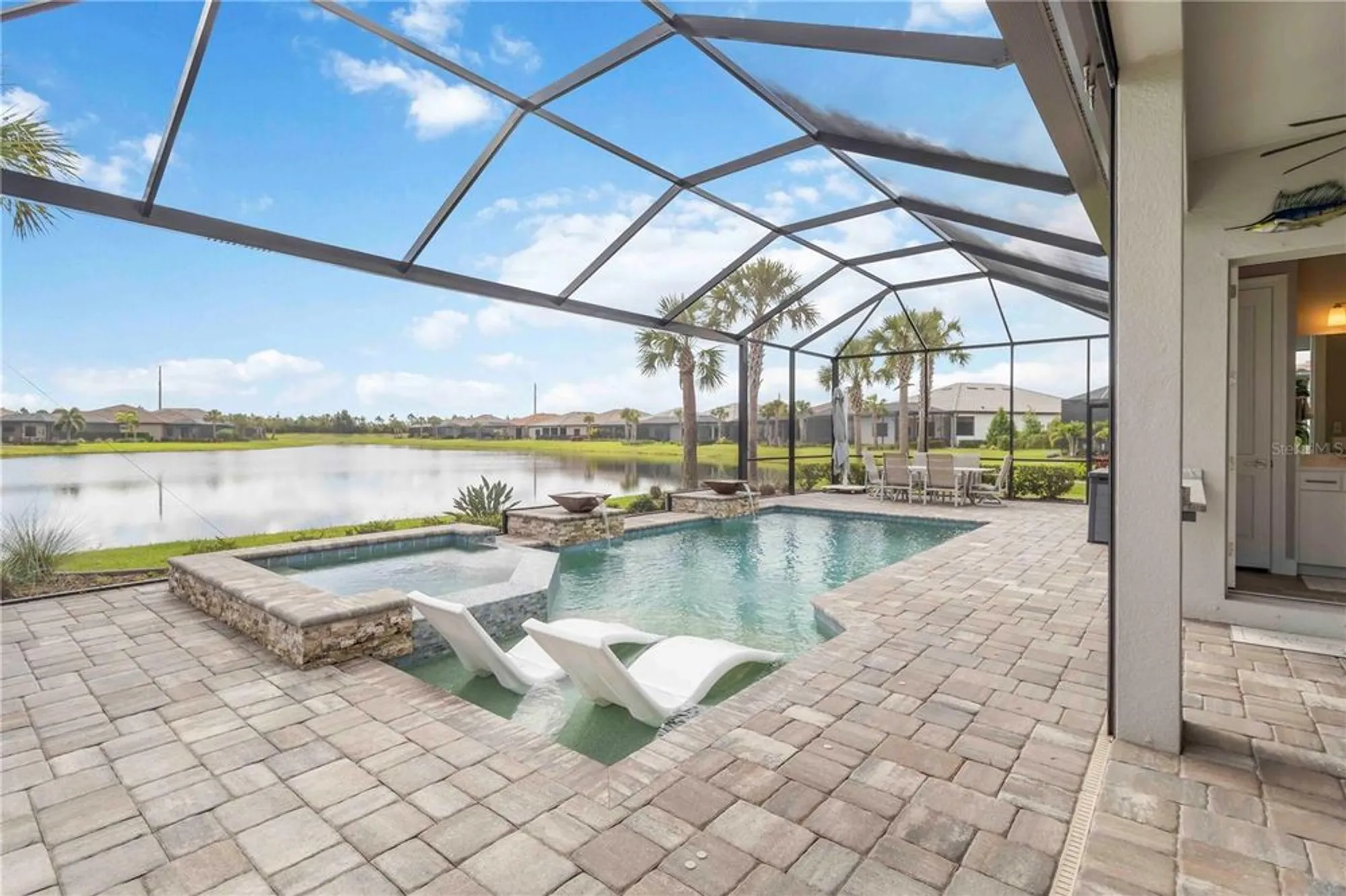 Property Slideshow image 52 of 83 | 7327 summerland cv, Bradenton, FL, 34202