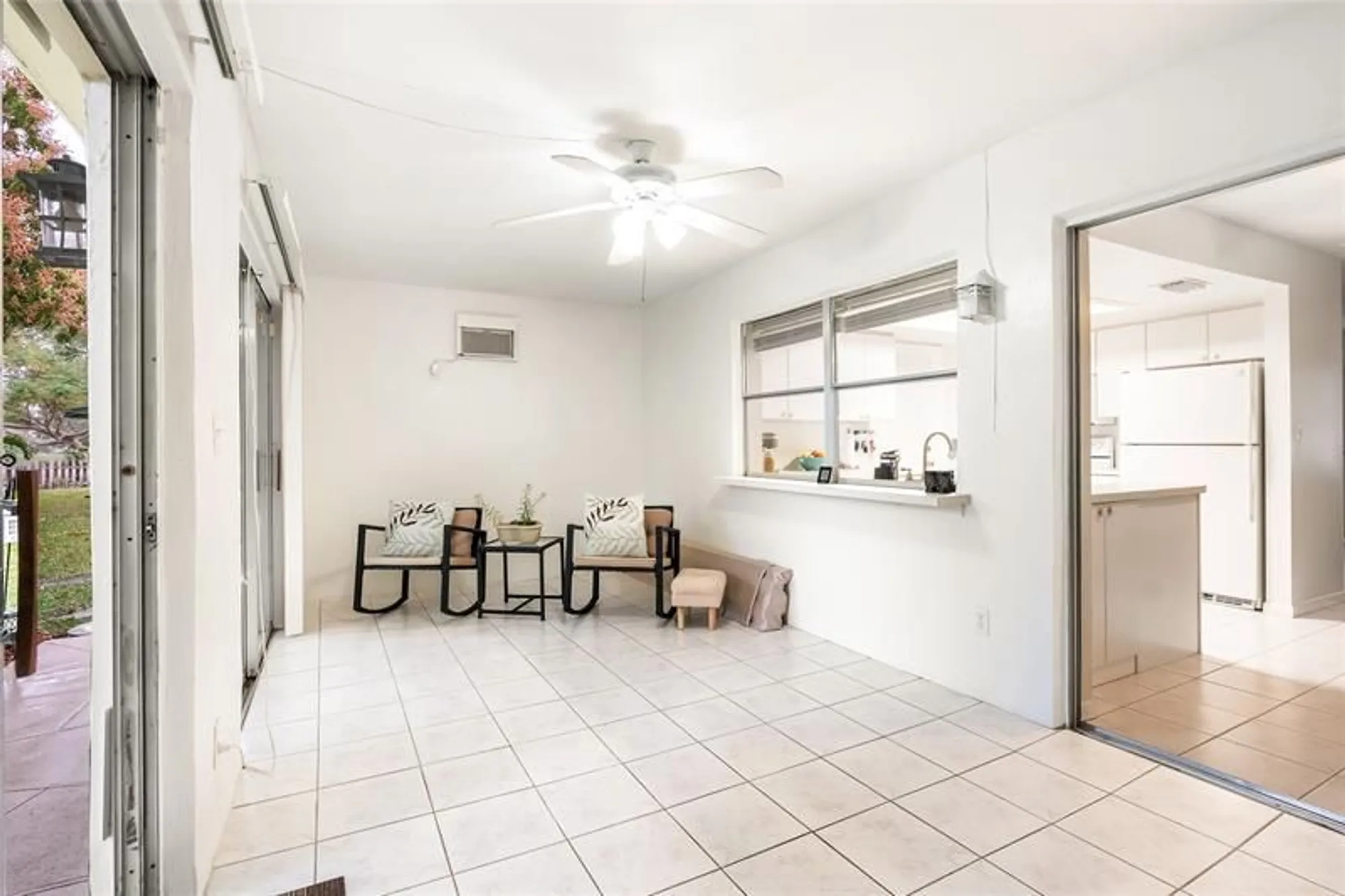 Property Slideshow image 21 of 30 | 985 nw 69th ave, Margate, FL, 33063
