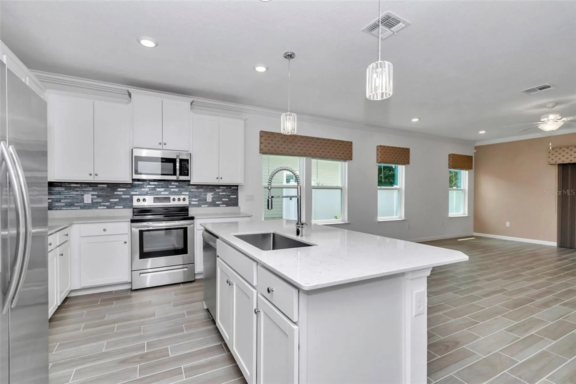 Property Slideshow image 4 of 48 | 7867 sw 74th loop, Ocala, FL, 34481