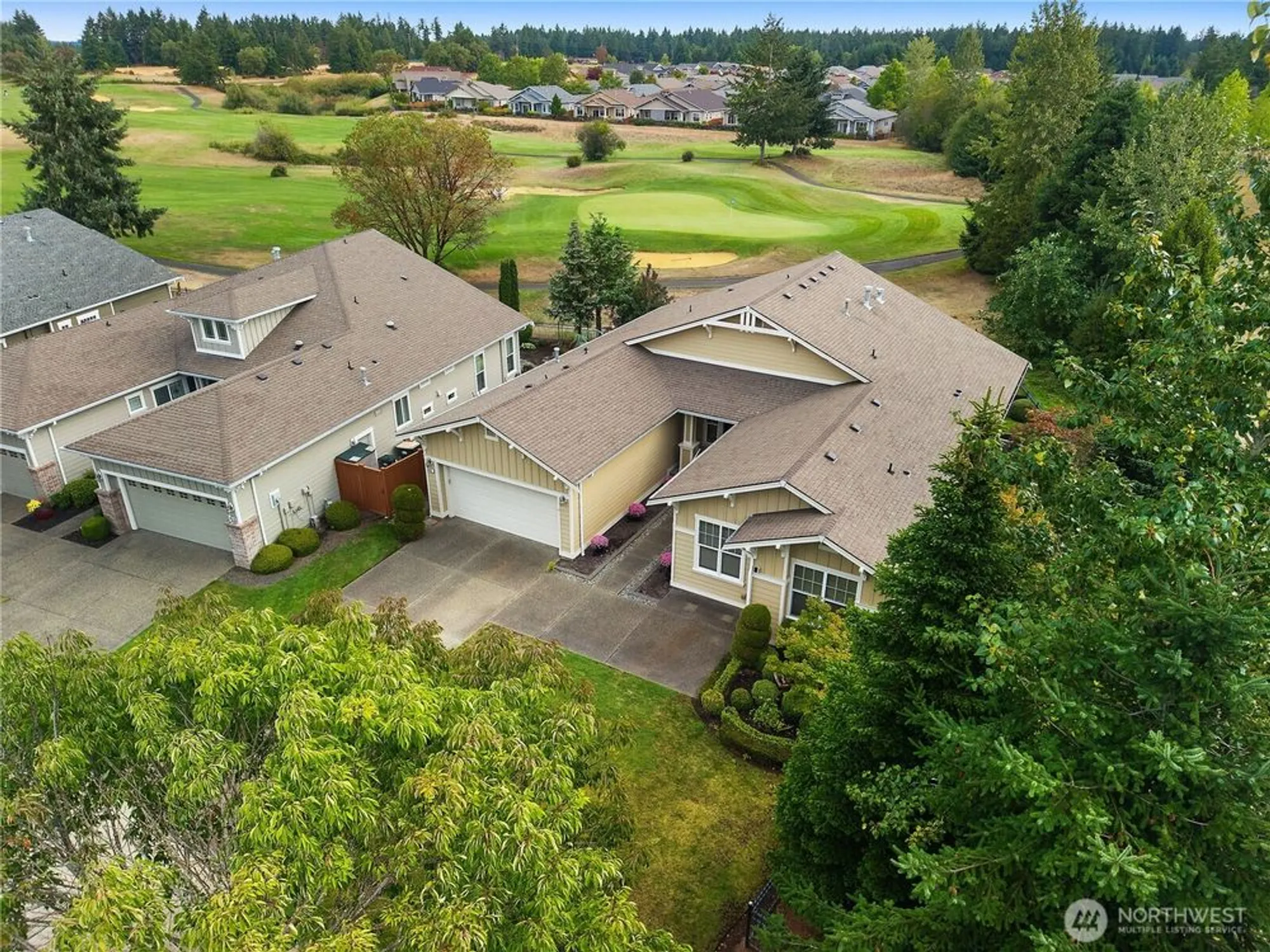 Property Slideshow image 1 of 40 | 4212 vashon dr, Lacey, WA, 98516