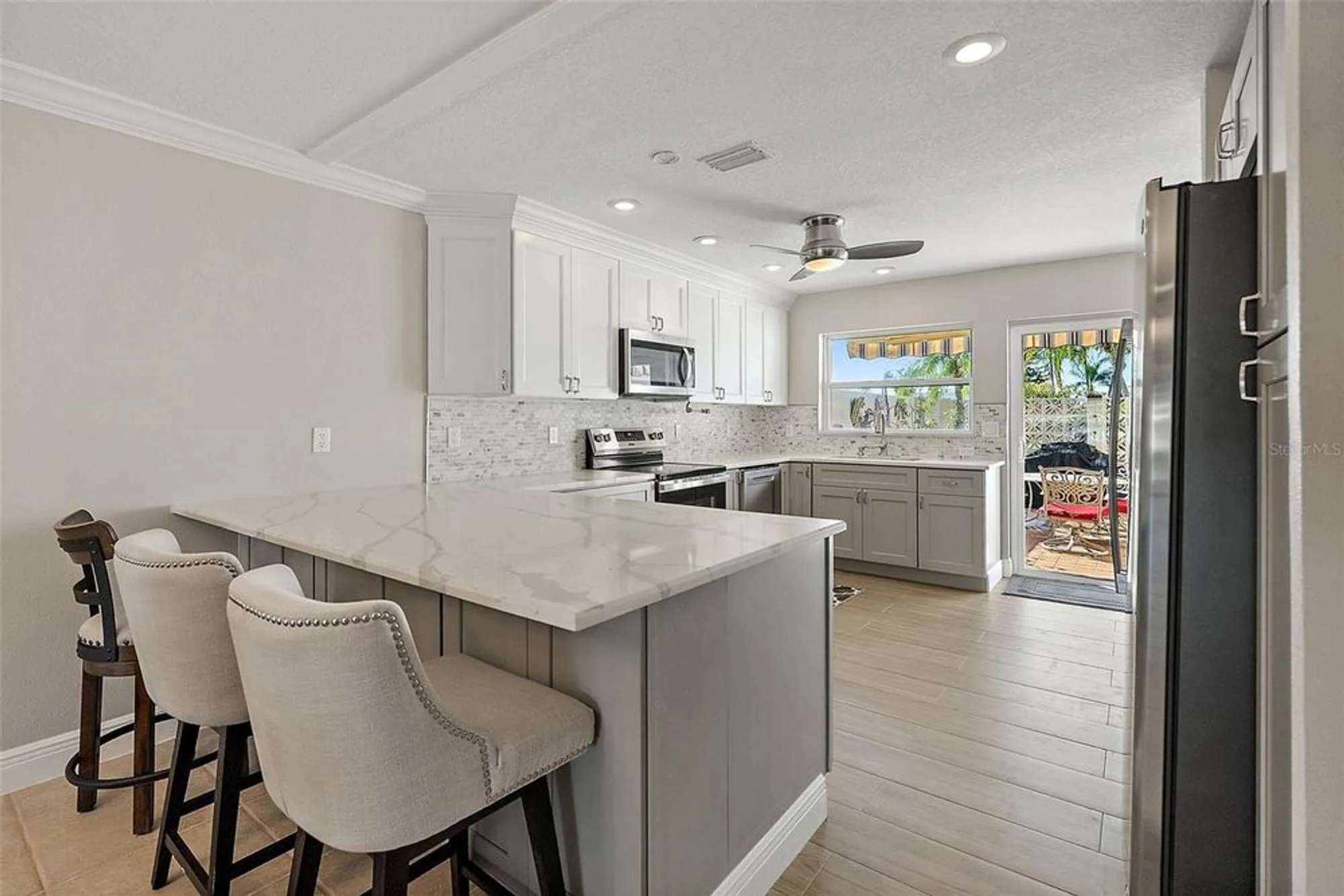 Property Slideshow image 6 of 40 | 325 boca ciega point blvd, St Petersburg, FL, 33708