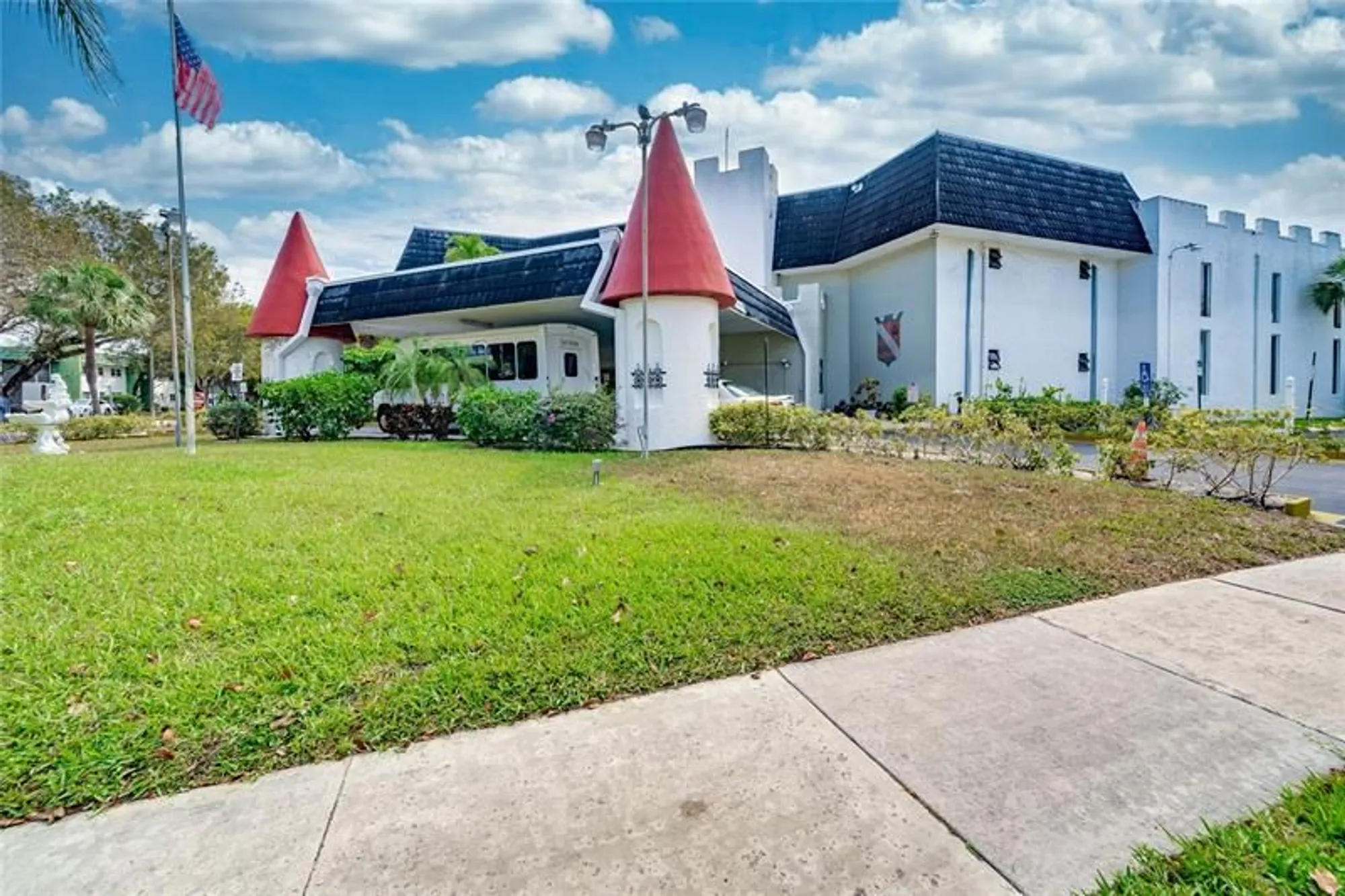 Property Slideshow image 36 of 43 | 2271 nw 47th ter 107, Lauderhill, FL, 33313
