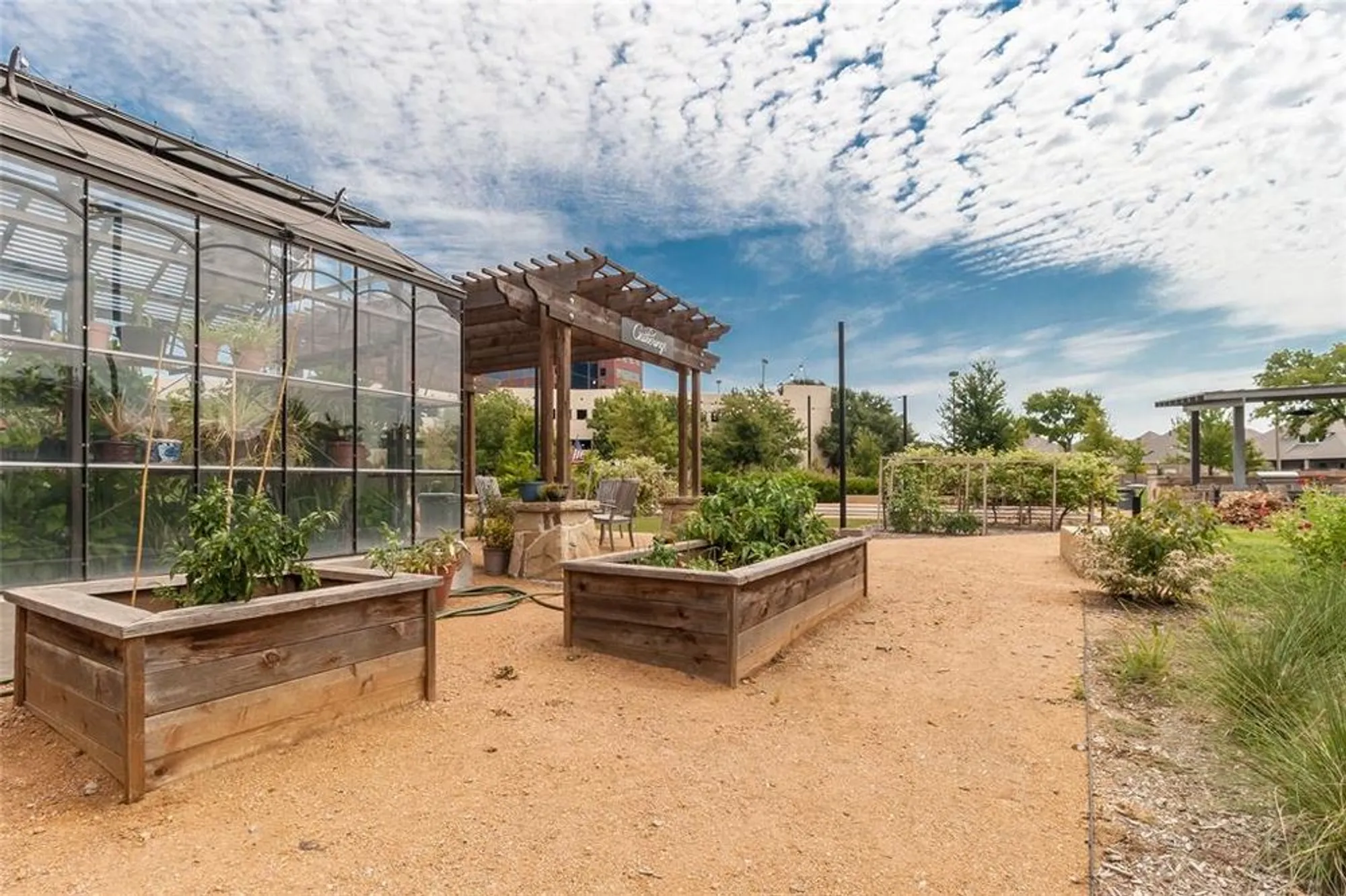 Property Slideshow image 21 of 35 | 1735 wittington pl apt 1207, Dallas, TX, 75234